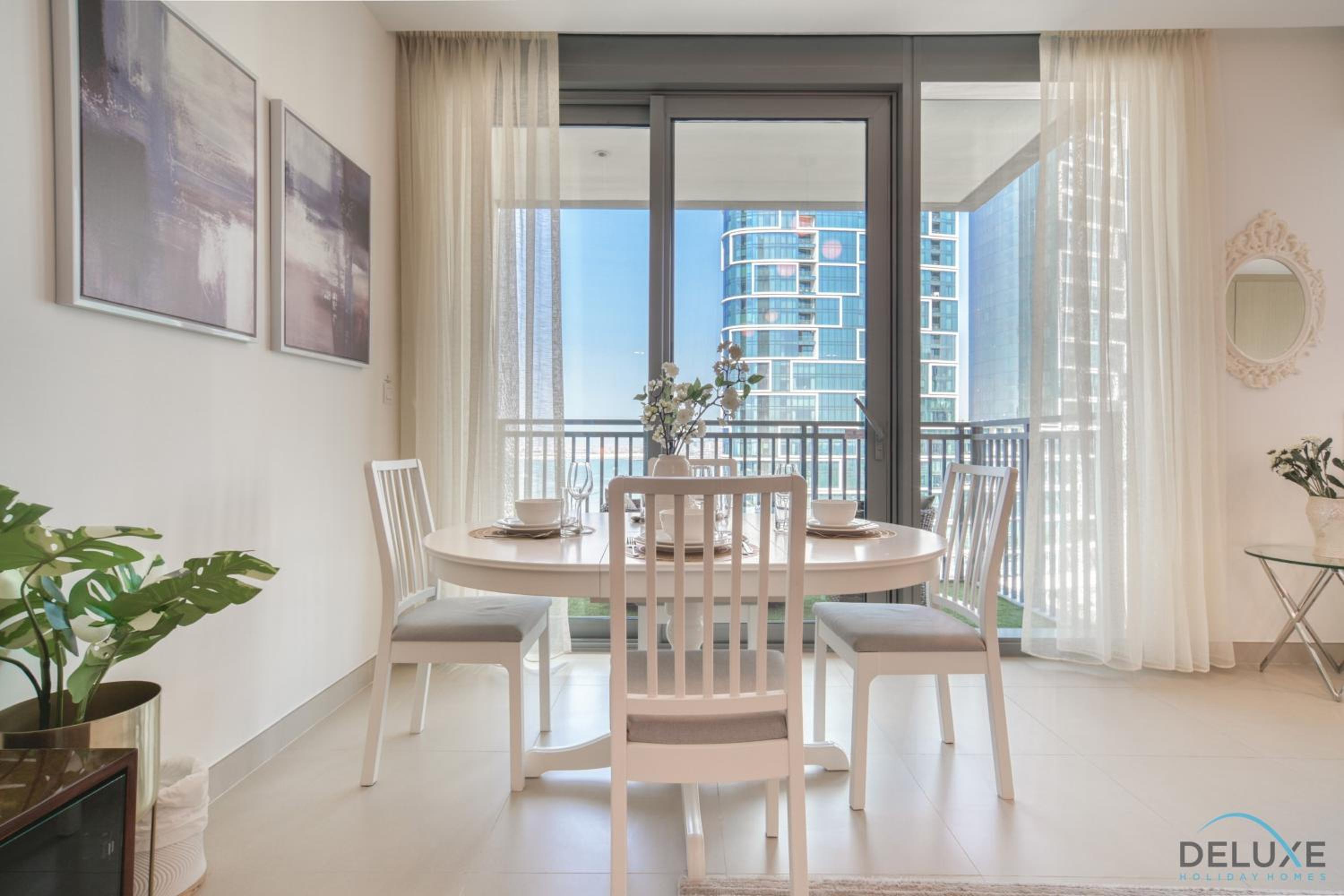 Elegant 2BR at 5242 Tower 2 Dubai Marina by Deluxe Holiday Homes