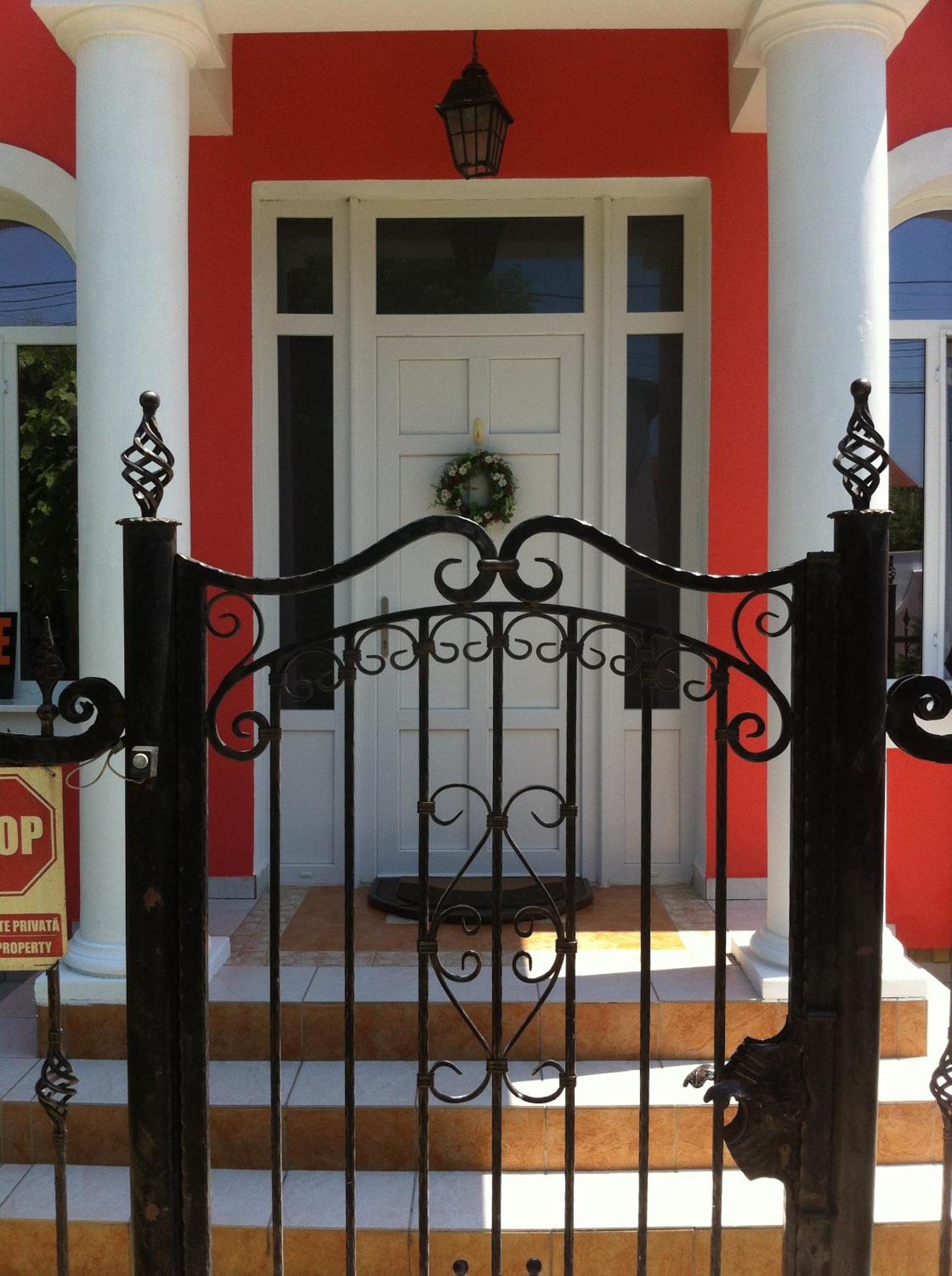 Villa Favorita view 2