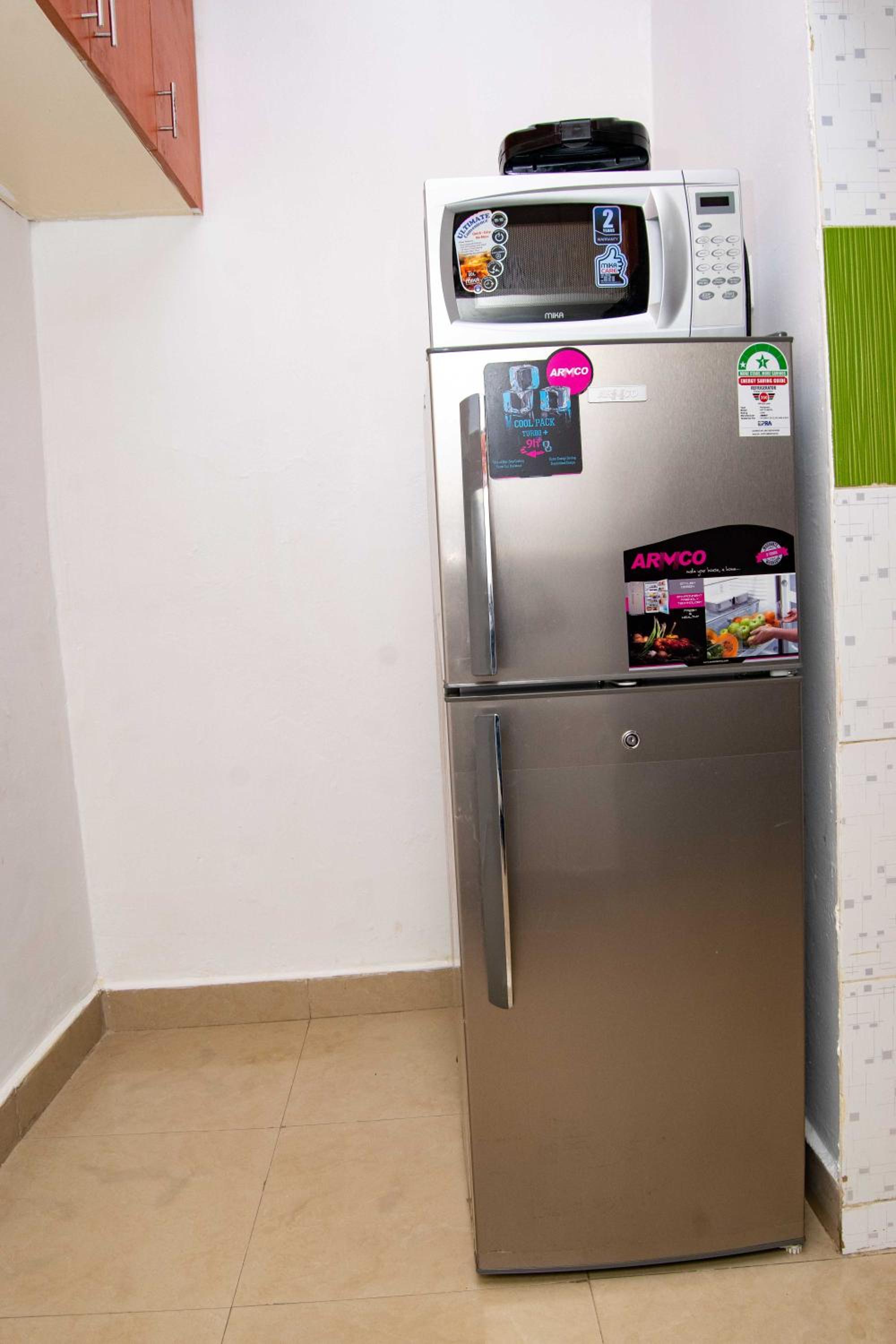 Tina's 1 BR Apartment with Fast Wi-Fi, Parking and Netflix - Kisumu