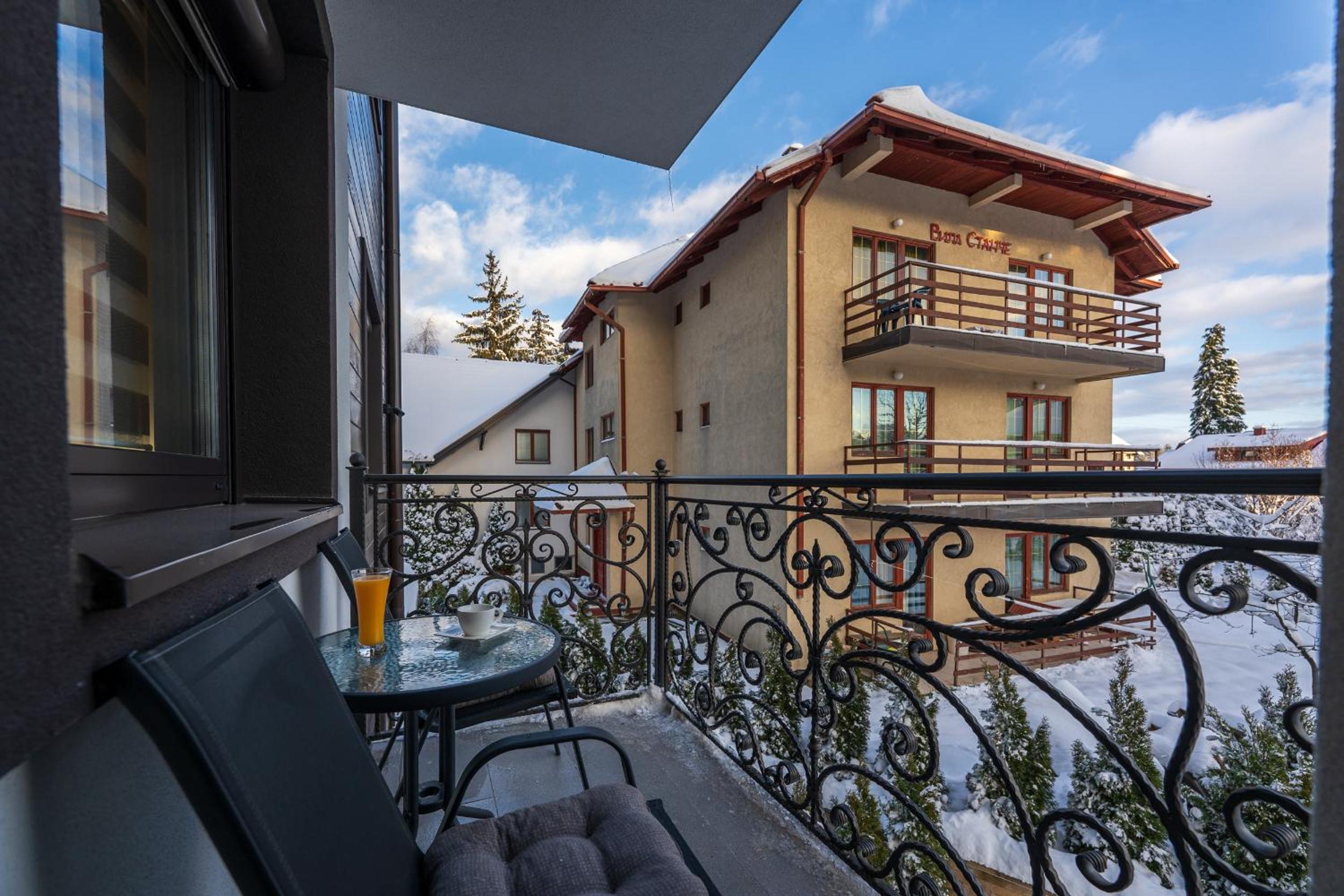AROMA Apartments
