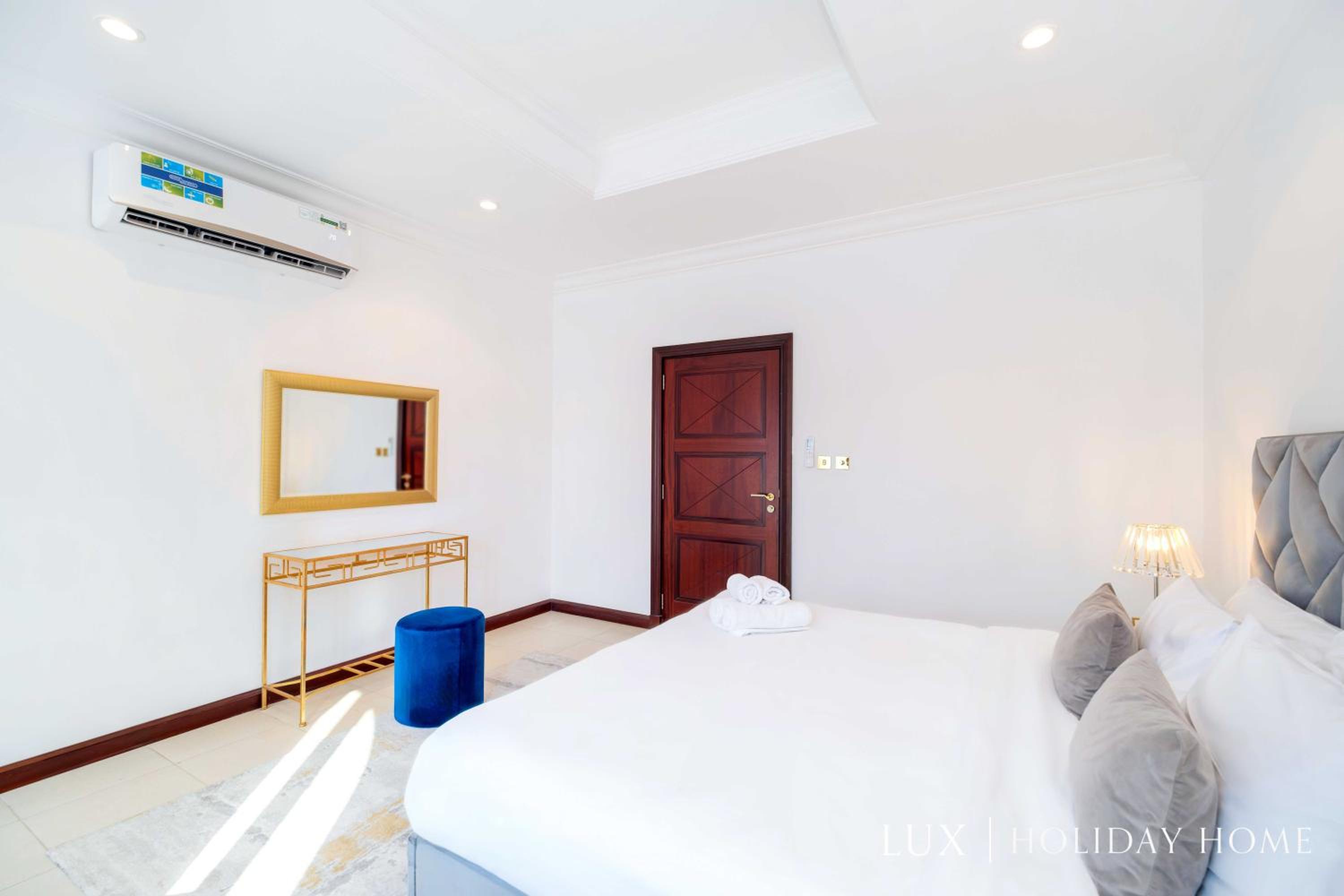 LUX - The Ocean Pearl Villa