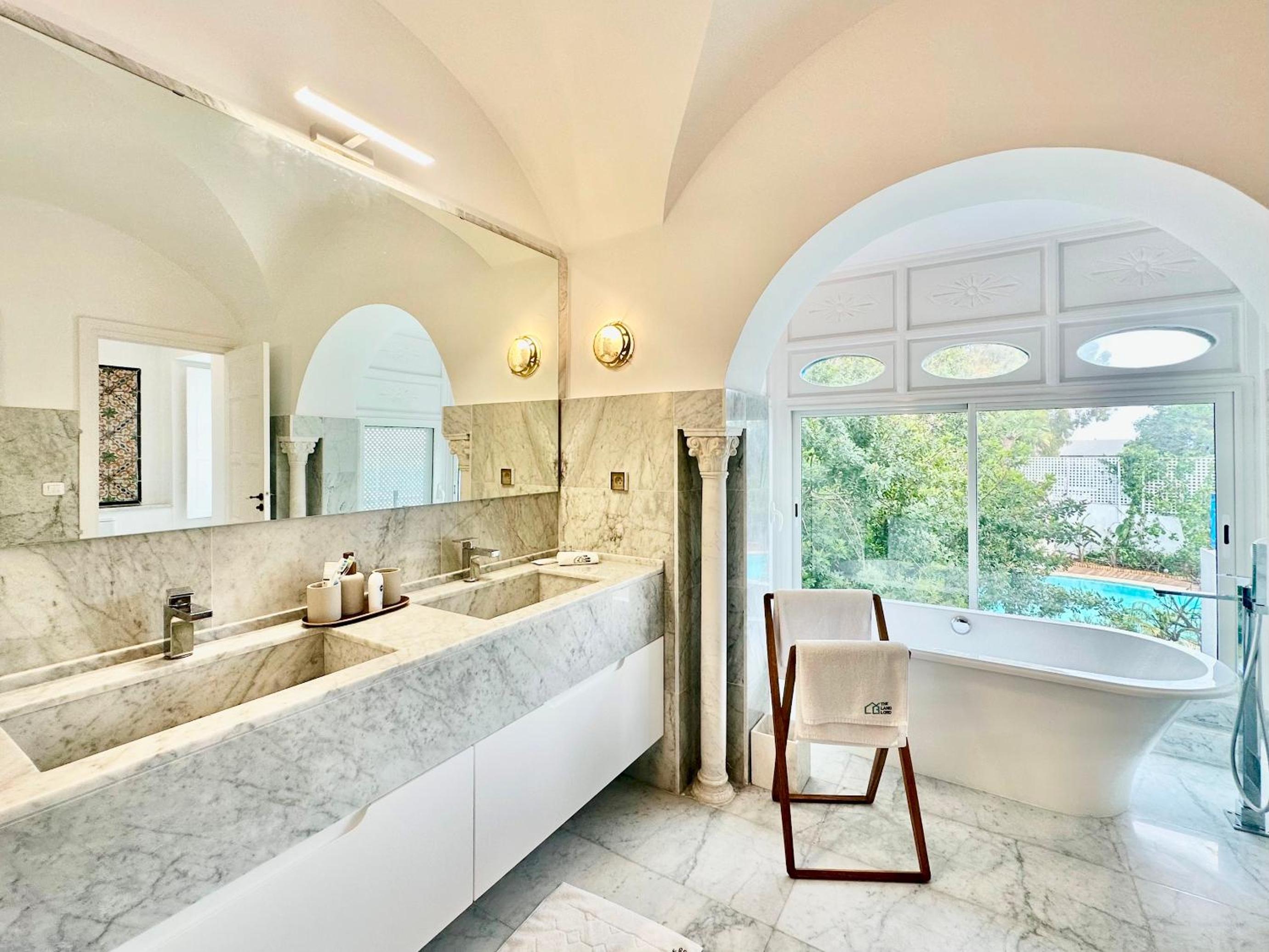 Ultra Luxurious Villa with Breathtaking Views