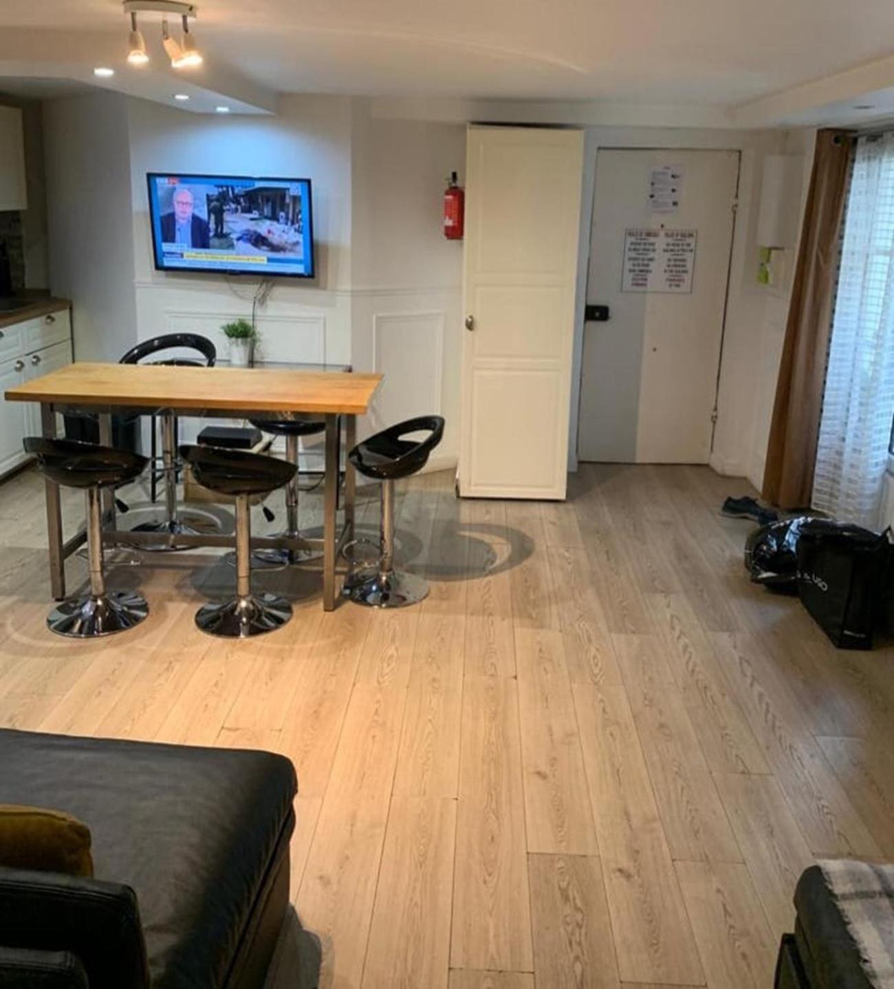 42-LUXURY FLAT