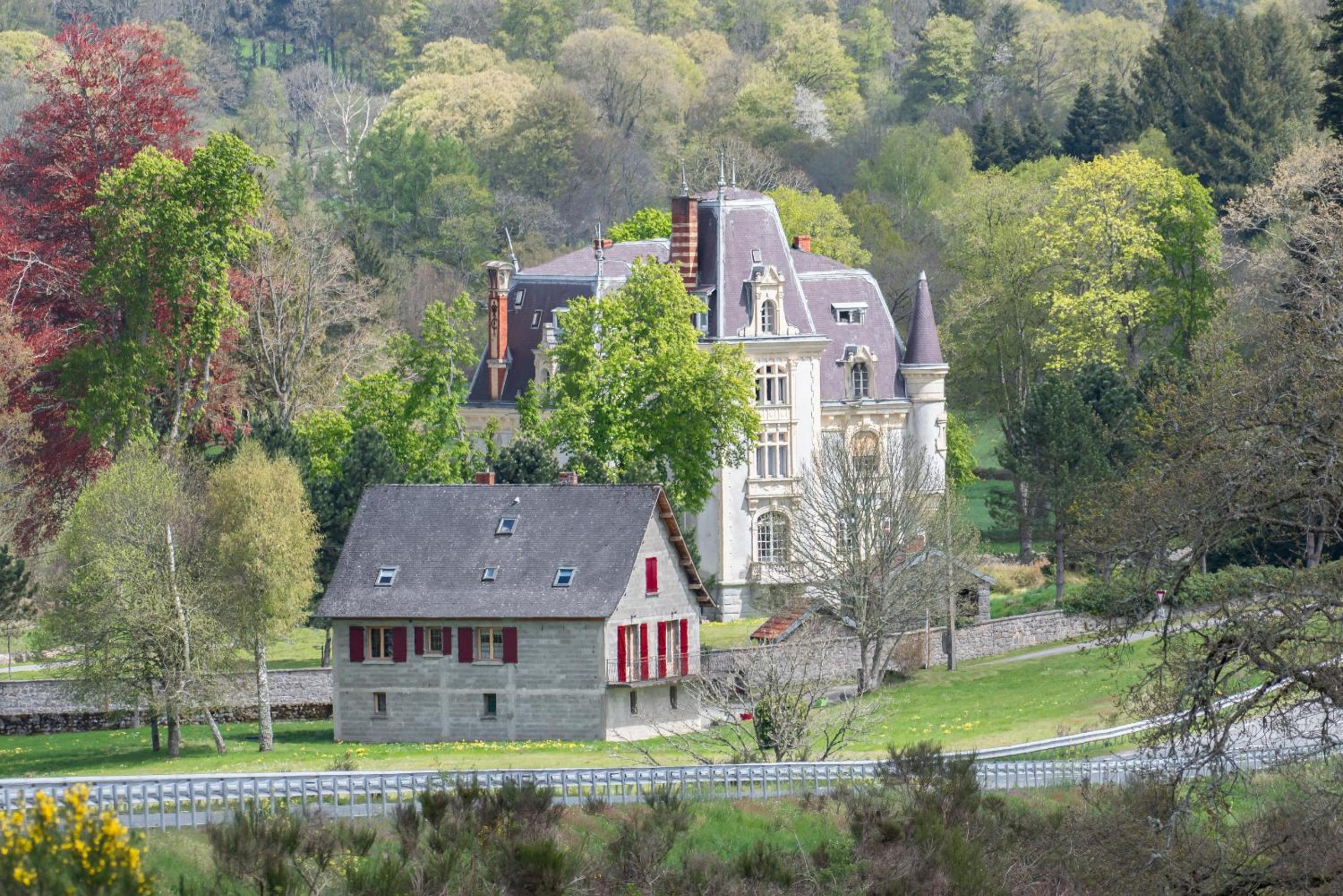 Château de Chazelpaud view 4