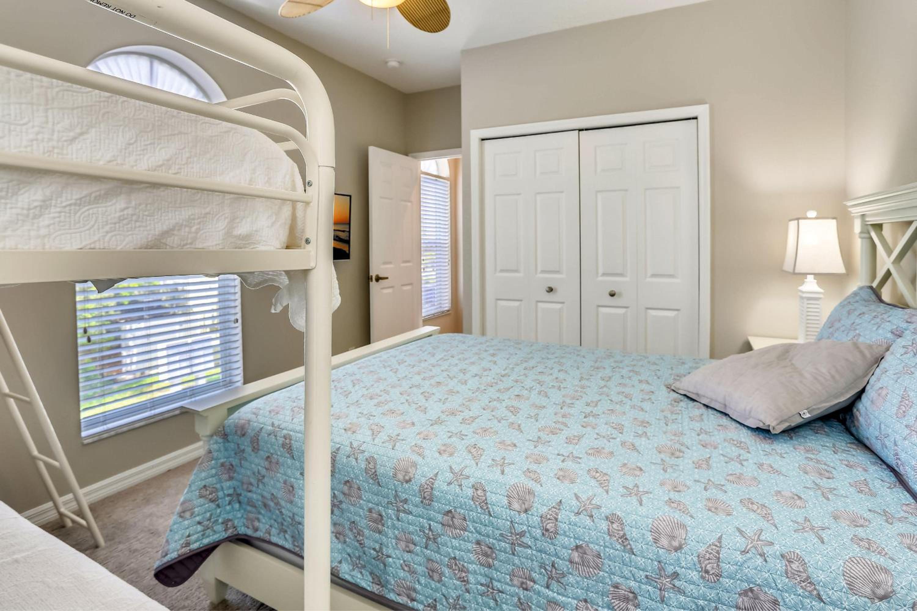 Mariner's Pointe 202