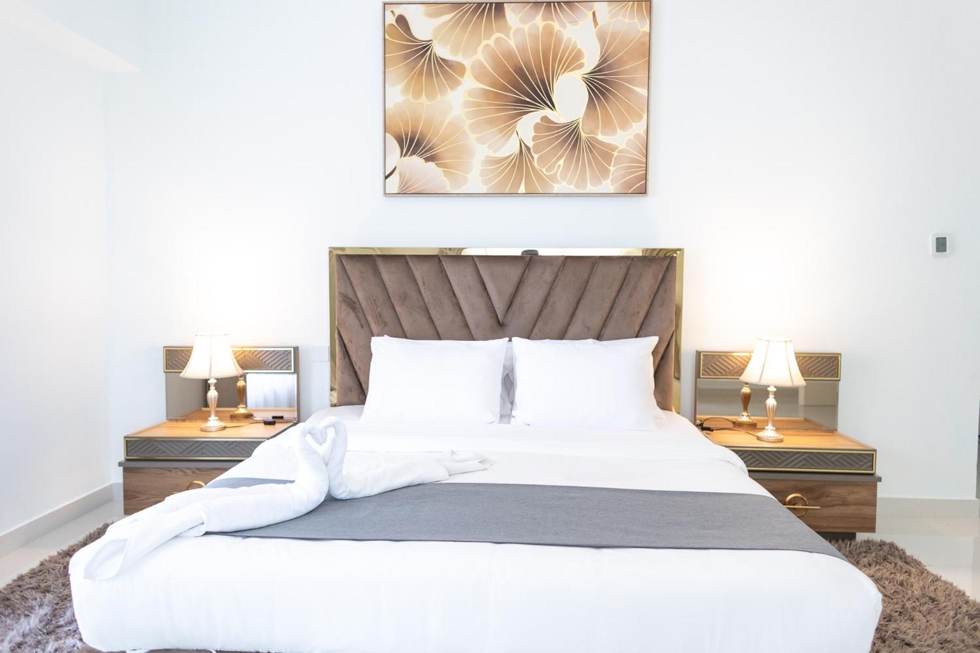 HAPPY SEASON - JBR apartments, Beach Front, Top furnished