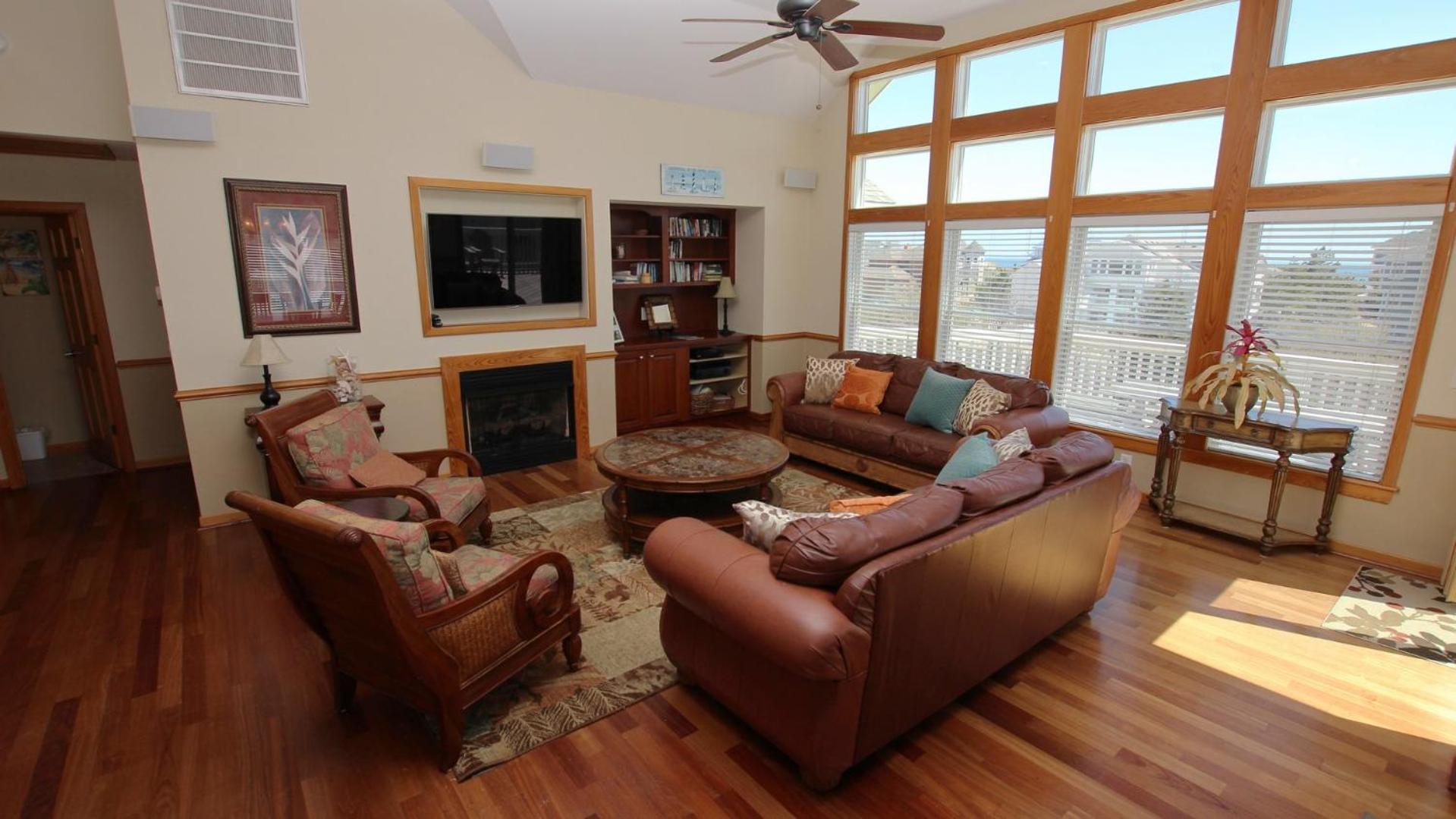 WW857, Seaquest Resort- Oceanside, 7 BRs, Pool Table, Priv Pool, Hot Tub