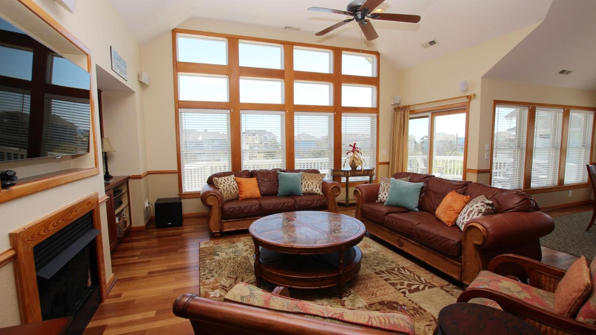 WW857, Seaquest Resort- Oceanside, 7 BRs, Pool Table, Priv Pool, Hot Tub