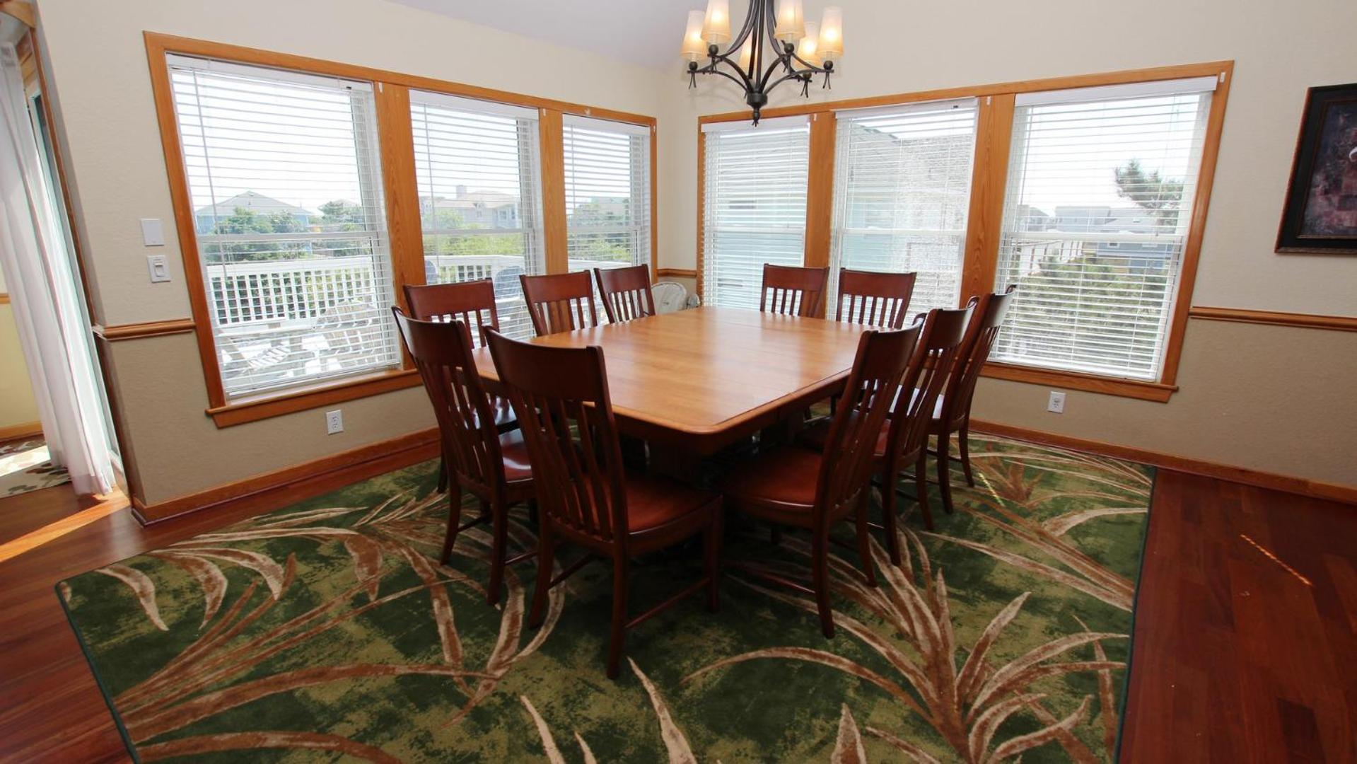 WW857, Seaquest Resort- Oceanside, 7 BRs, Pool Table, Priv Pool, Hot Tub