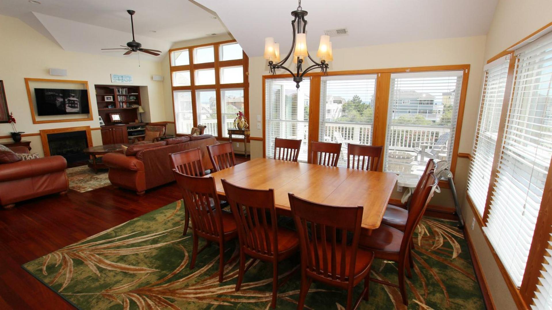 WW857, Seaquest Resort- Oceanside, 7 BRs, Pool Table, Priv Pool, Hot Tub