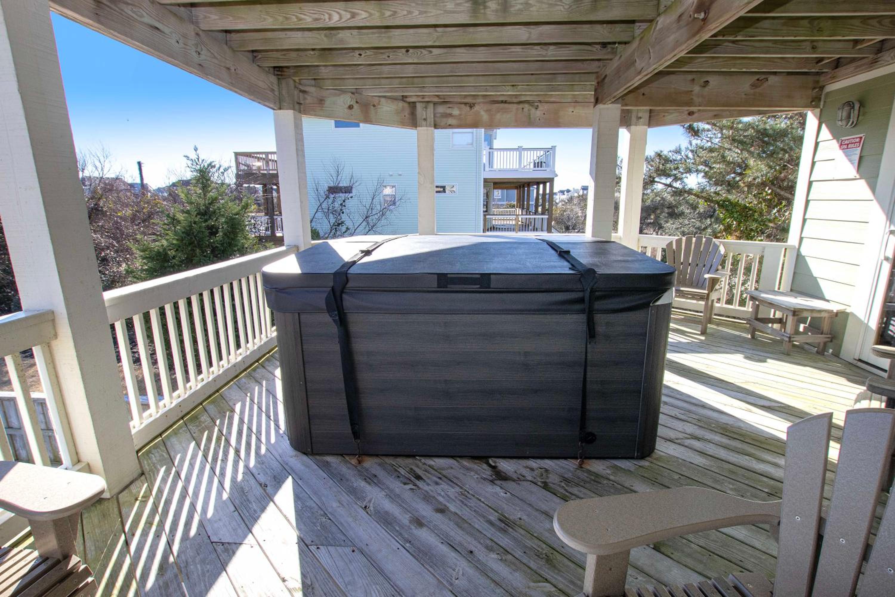 WW857, Seaquest Resort- Oceanside, 7 BRs, Pool Table, Priv Pool, Hot Tub