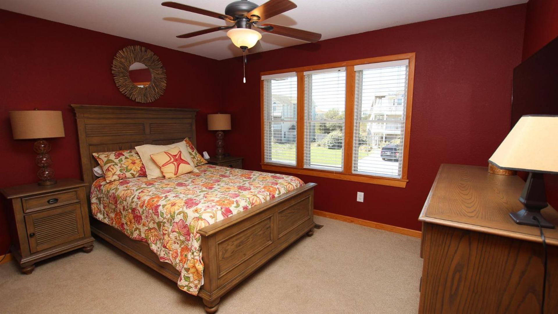 WW857, Seaquest Resort- Oceanside, 7 BRs, Pool Table, Priv Pool, Hot Tub