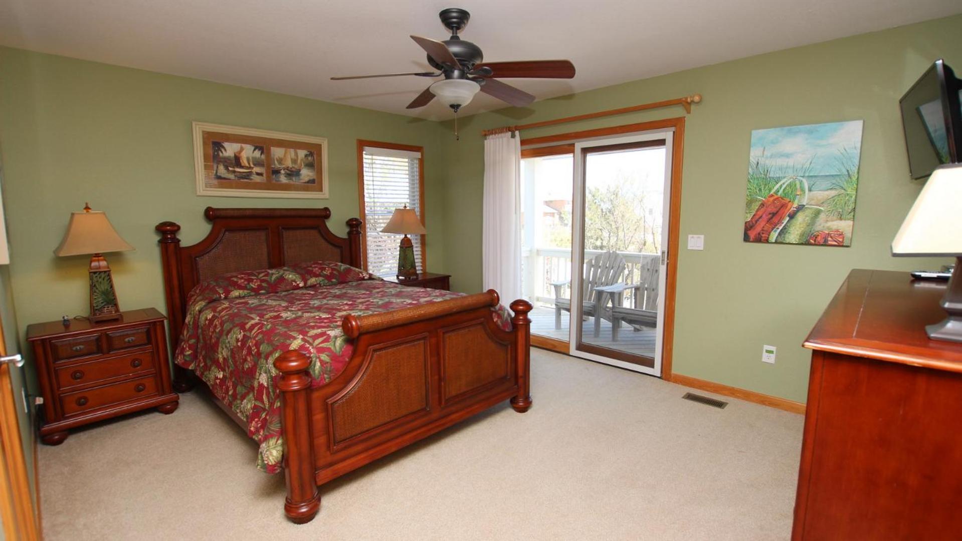 WW857, Seaquest Resort- Oceanside, 7 BRs, Pool Table, Priv Pool, Hot Tub