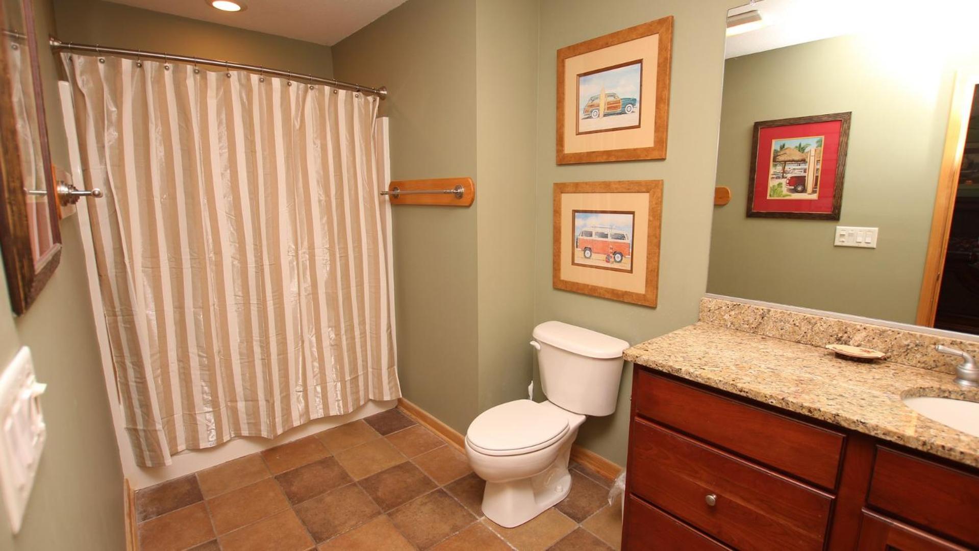 WW857, Seaquest Resort- Oceanside, 7 BRs, Pool Table, Priv Pool, Hot Tub