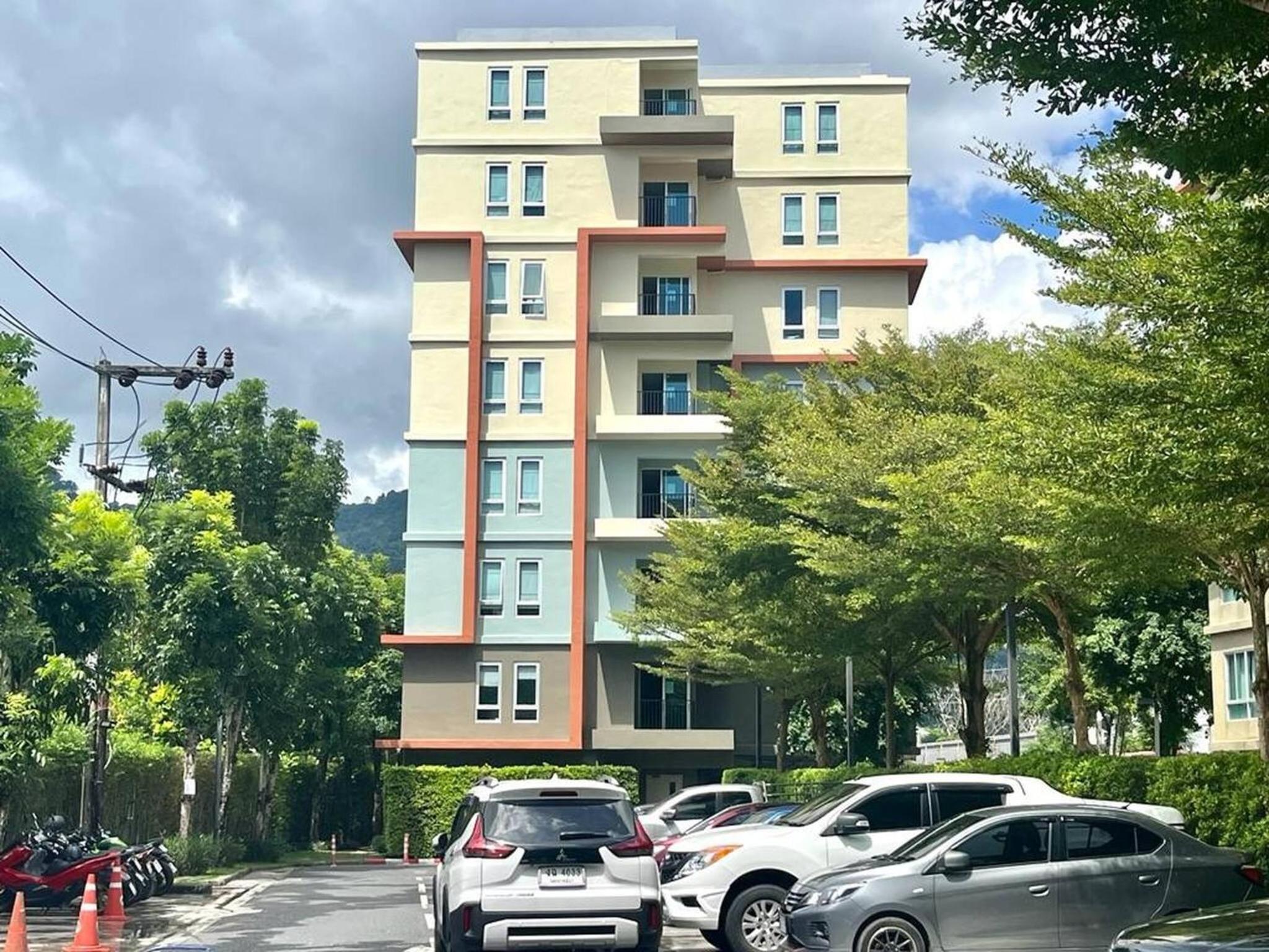 Kathu Vacations - Top Floor One Br Apartment Between Patonghkt City - Property Image 2