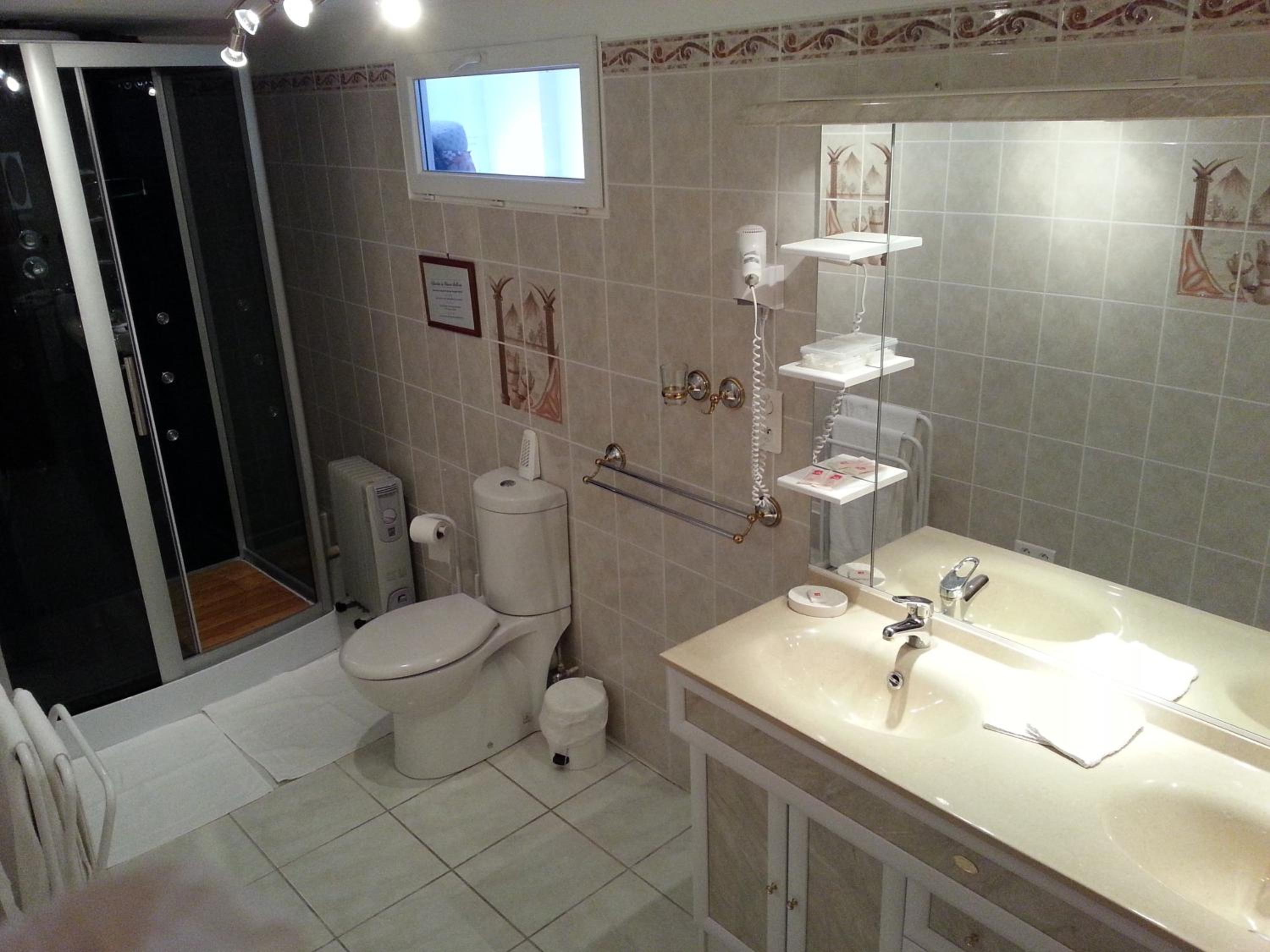 Photo 28