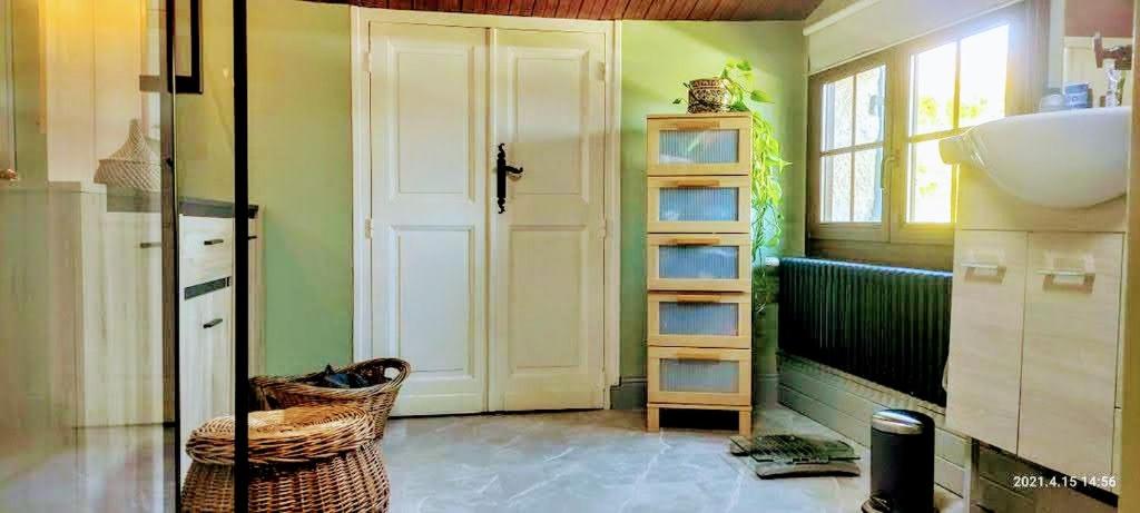Luxury B&B Maison à votre Santé, in Bordeaux wine region view 5