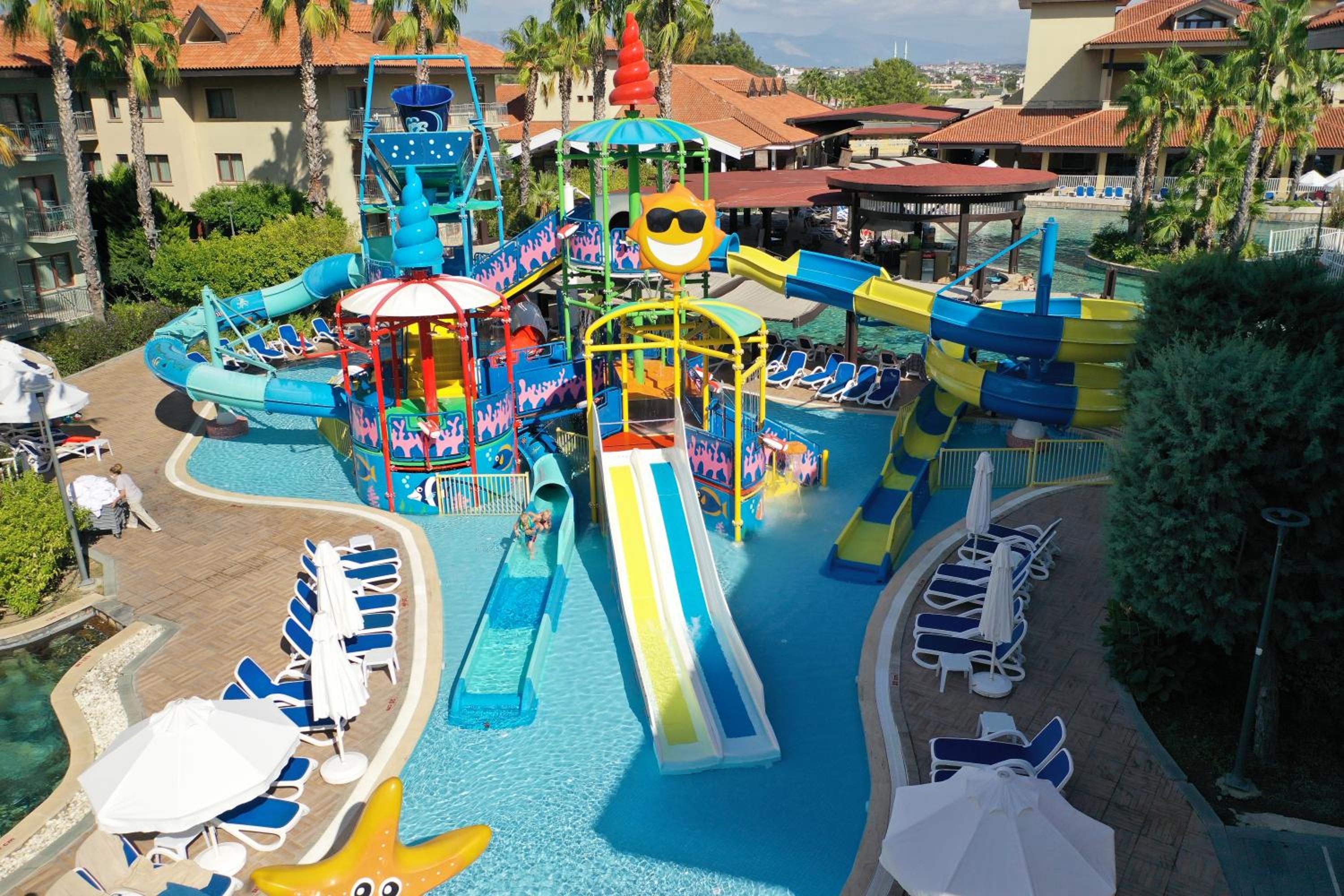 Side Vacations - CLUB GRAND AQUA - Property Image 12