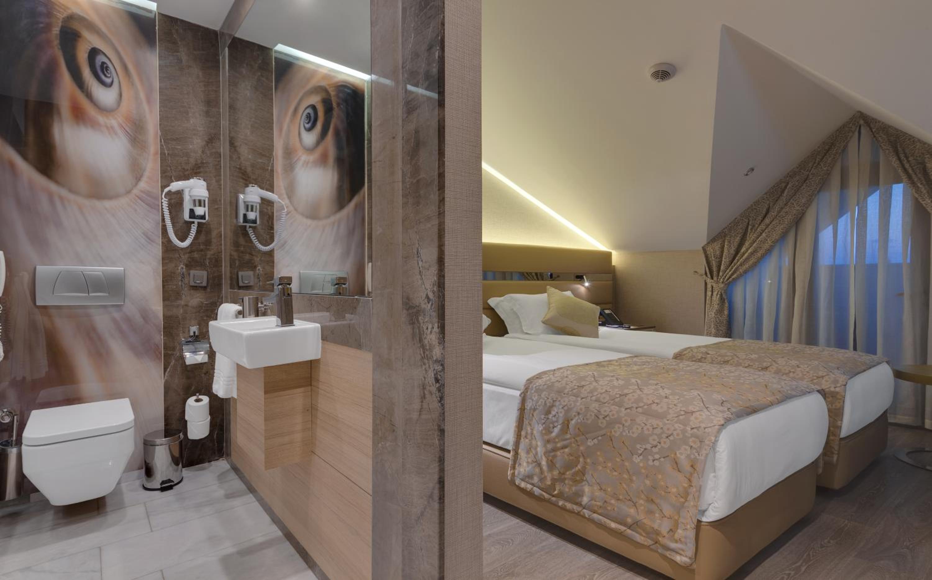 Side Vacations - CLUB GRAND AQUA - Property Image 3