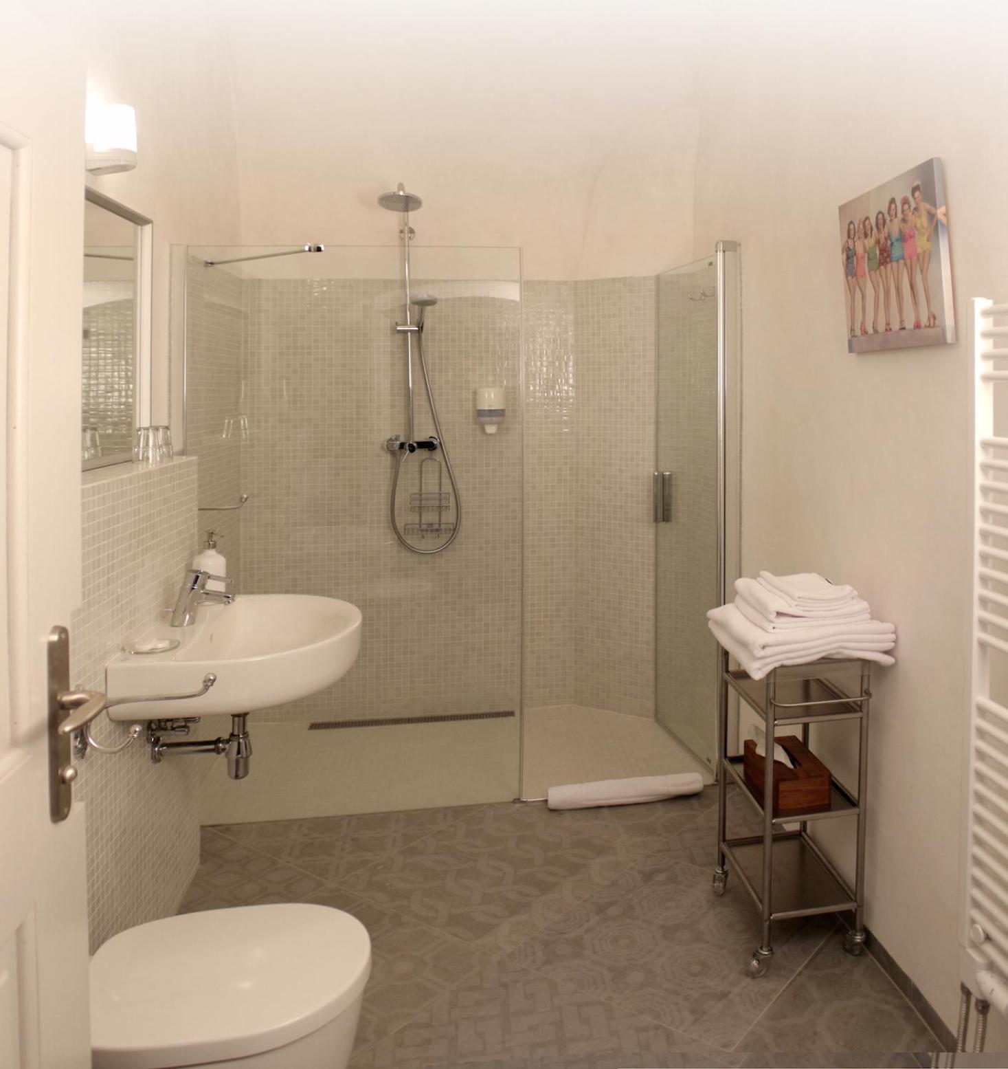 Gavalier Design Rooms view 5