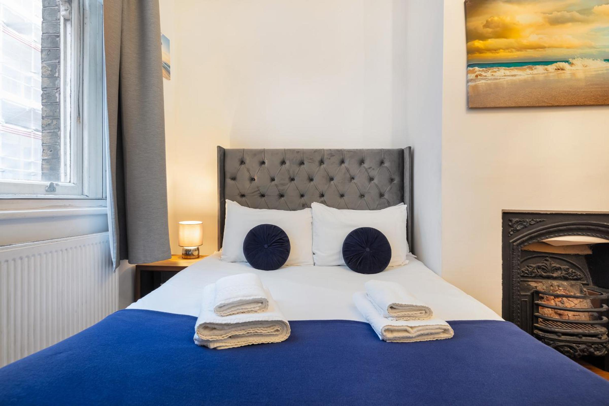 DELUXE Two Bed in Covent Garden