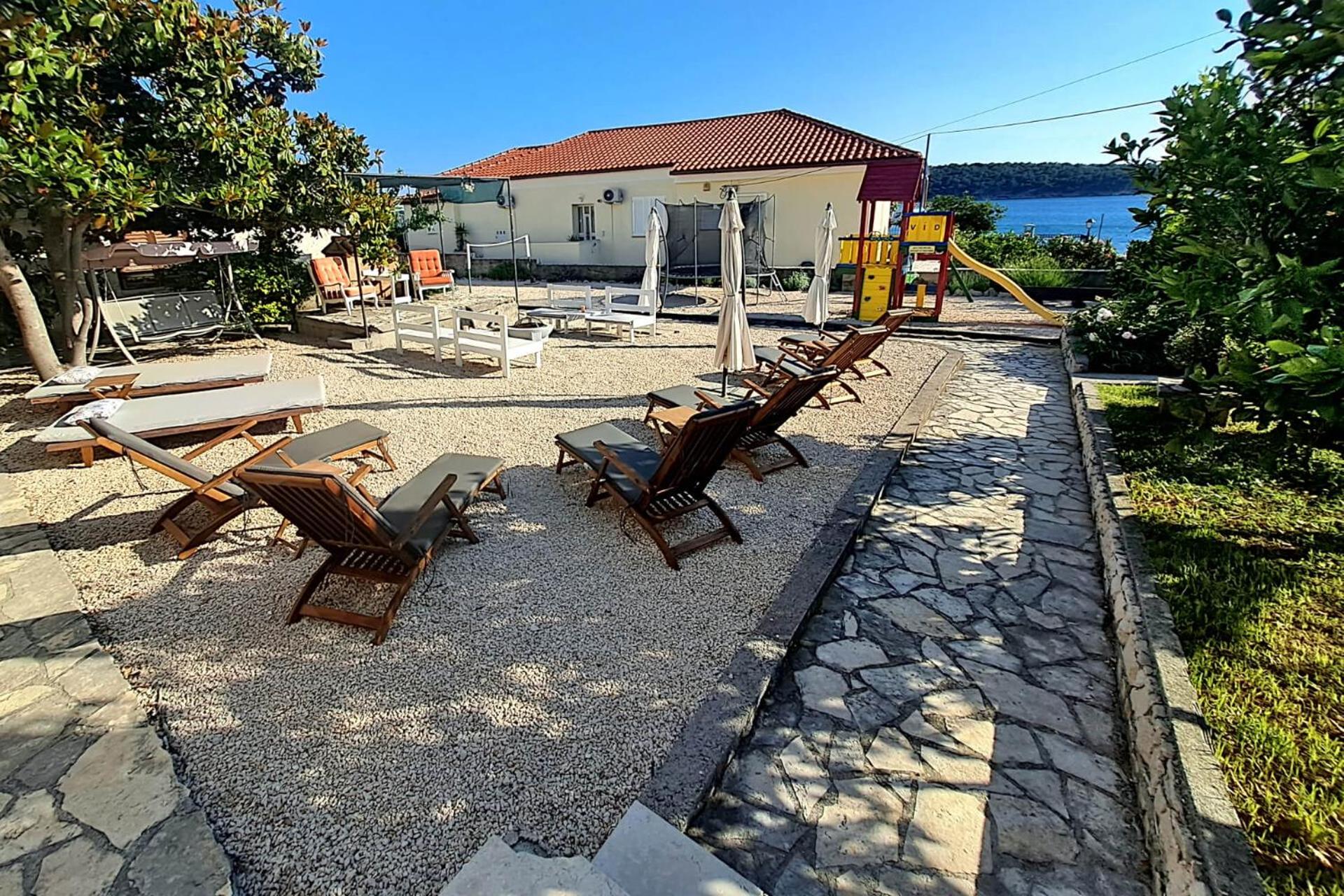 Apartmani Frankic view 2