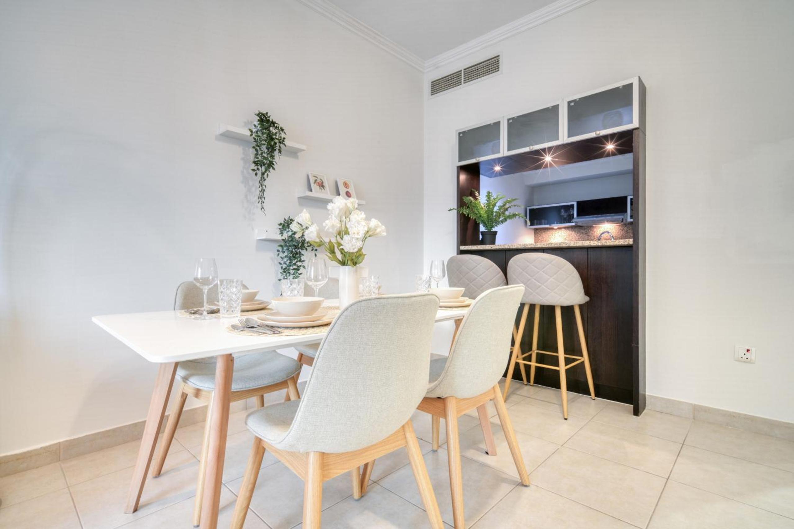 Marina Quays West, Dubai Marina - Mint Stay — 12