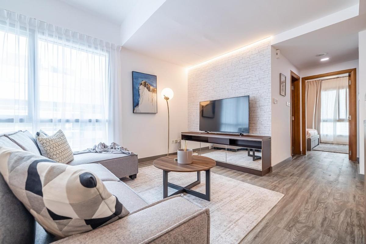 1BDR Apartment in Dubai Marina with Marina Views