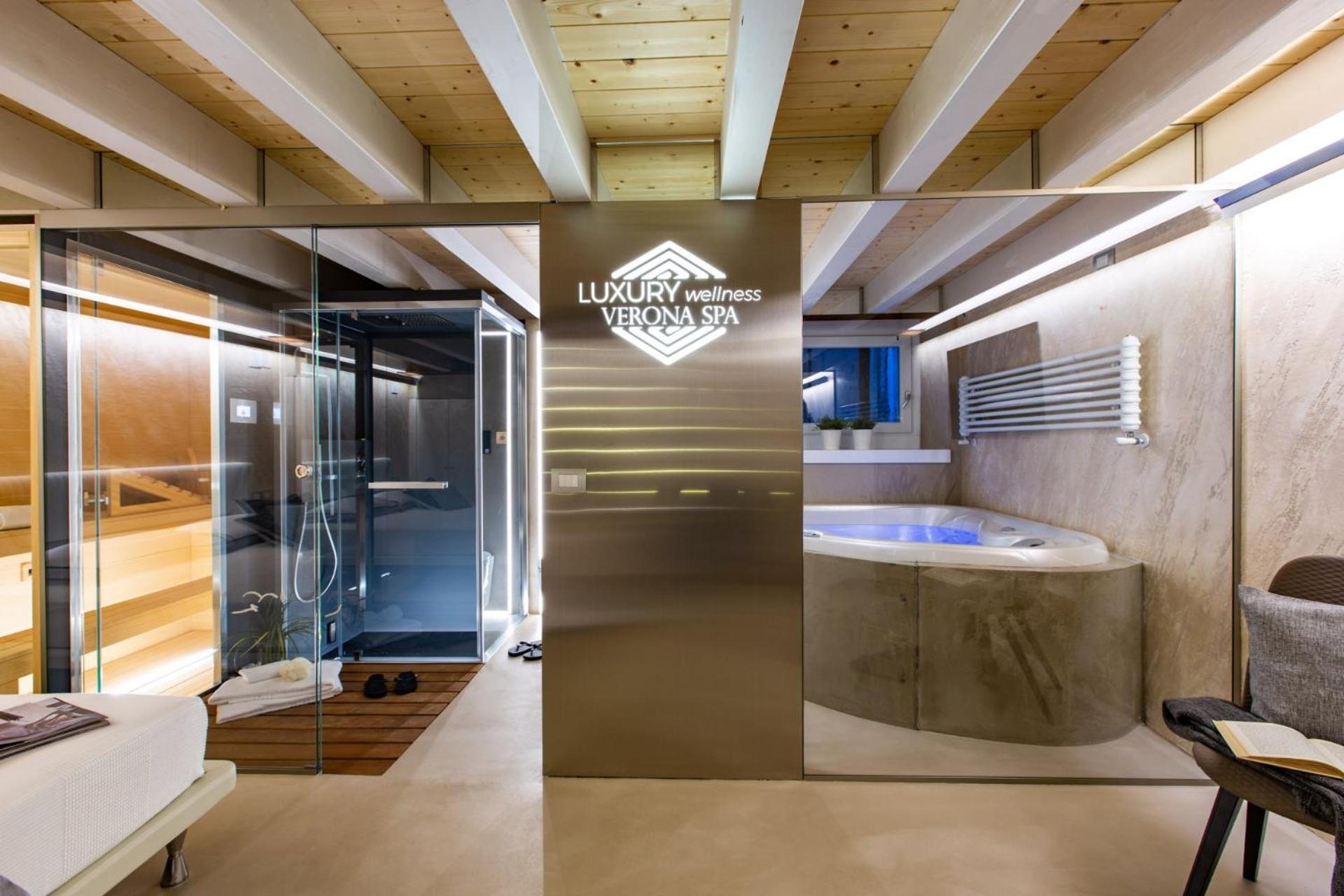[Piazza Erbe] Jacuzzi & SPA LUXURY S photo 3