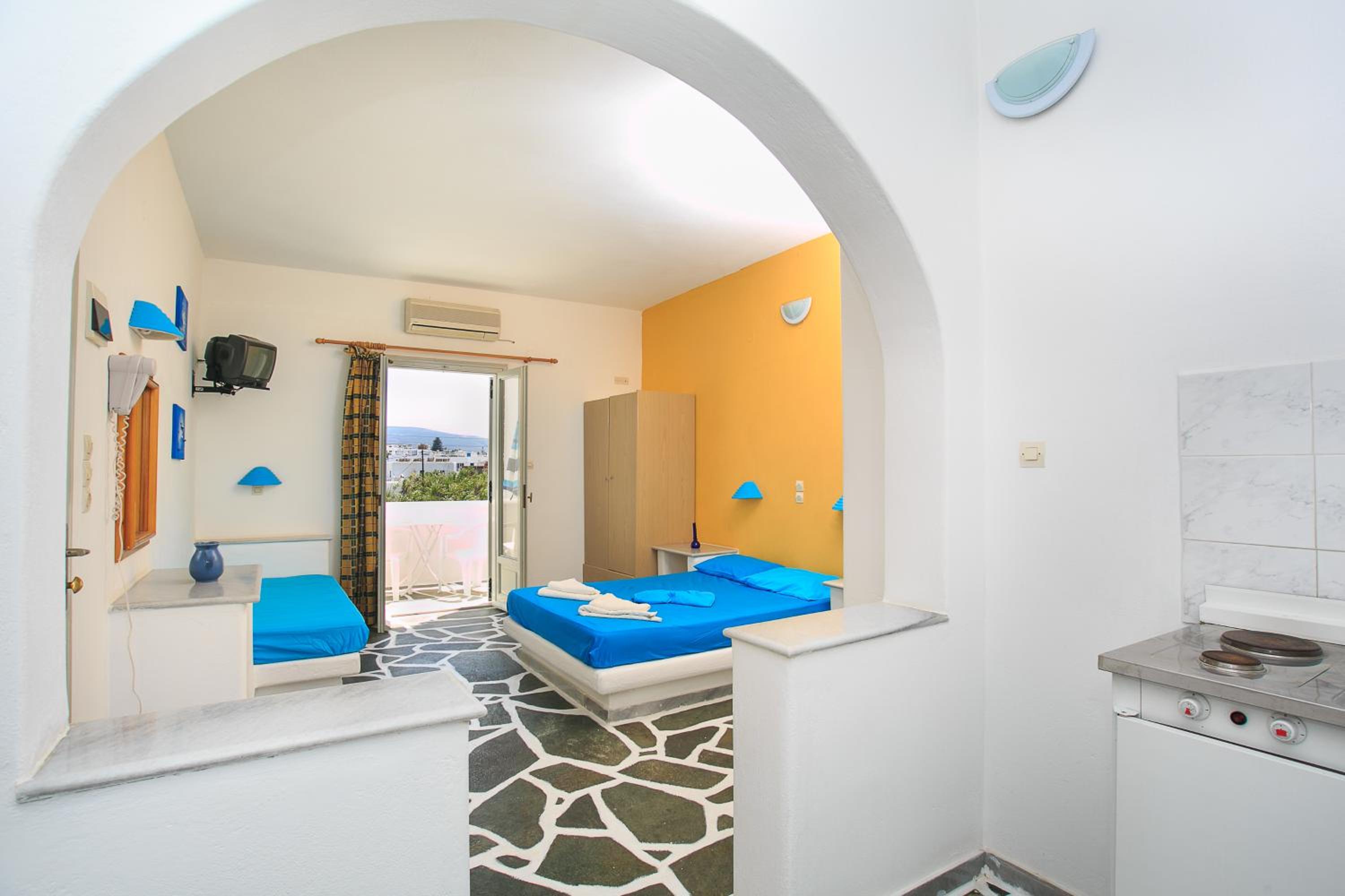 Ampeli Apartments