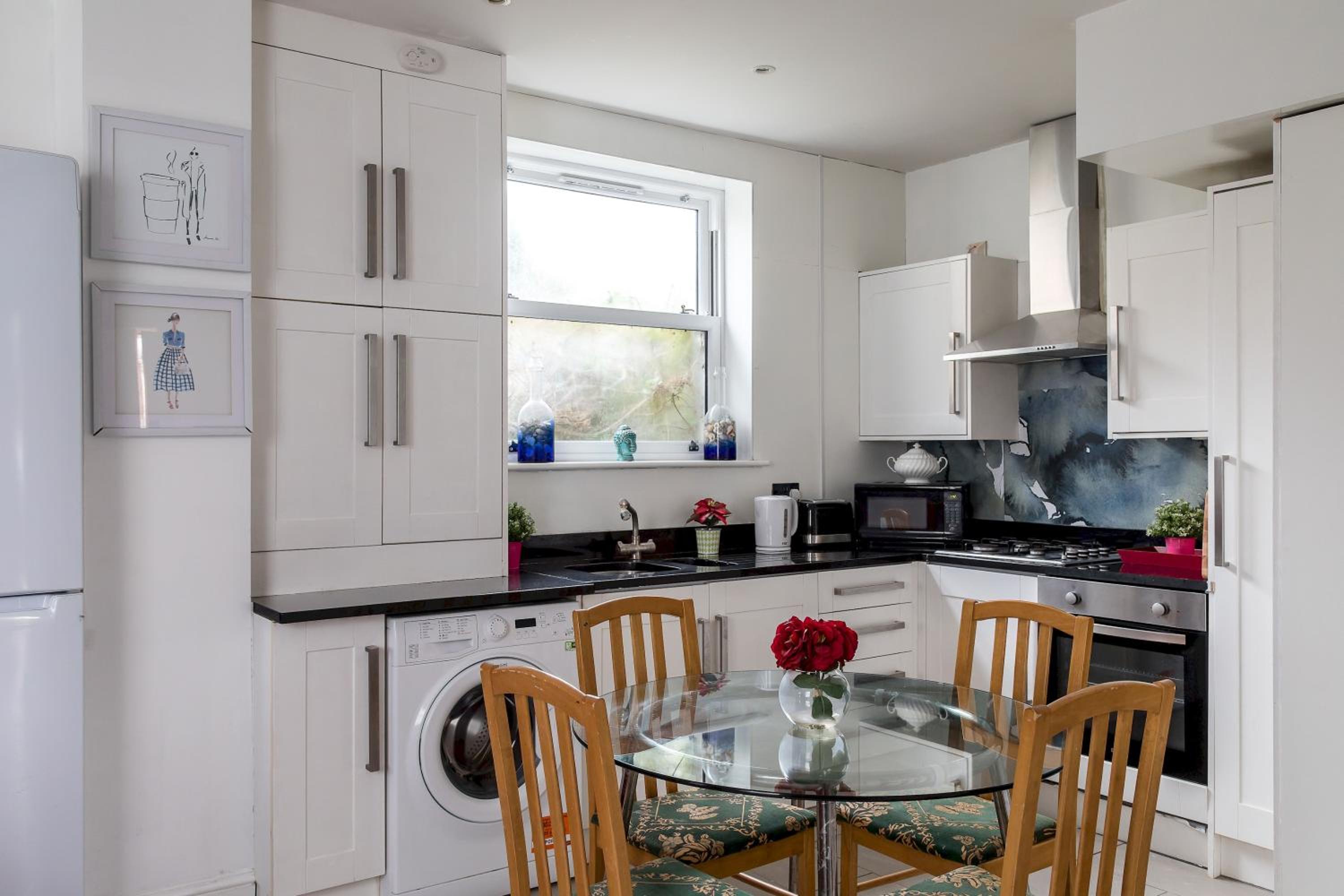 Fulham Amazing 2-Bedroom House by Central London