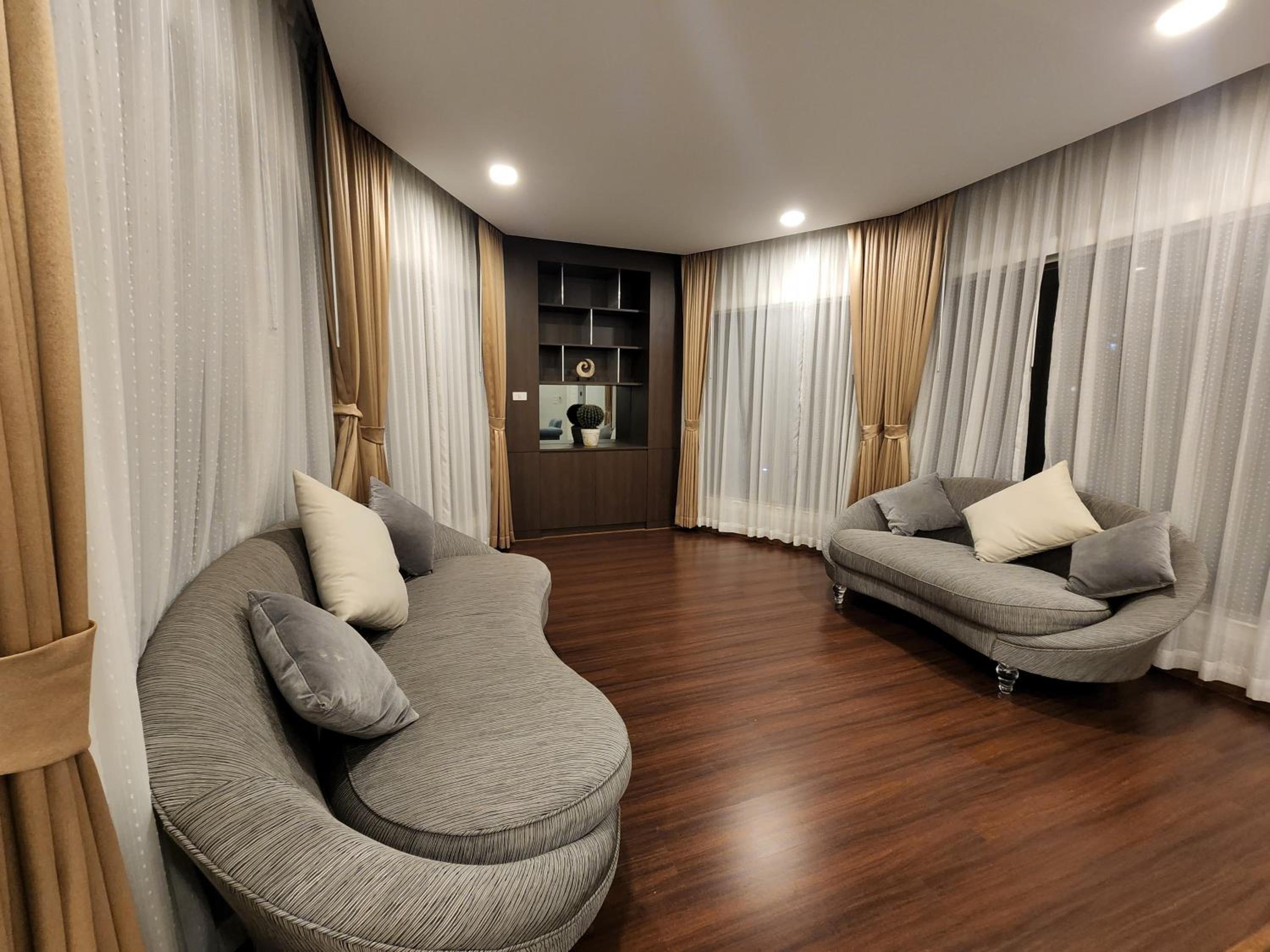 Mew villa 3 pattaya