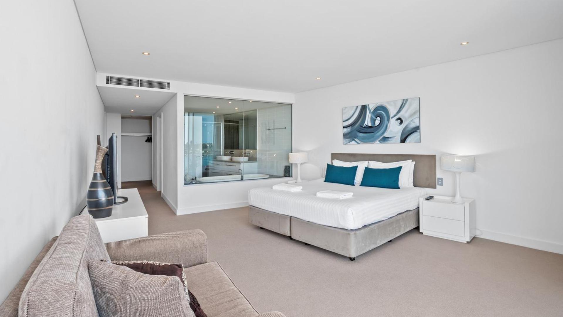 Bayview 608