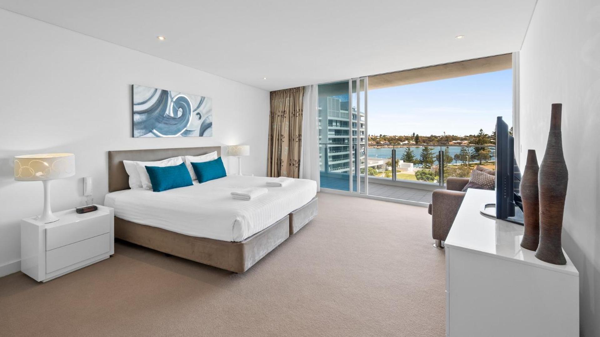 Bayview 608