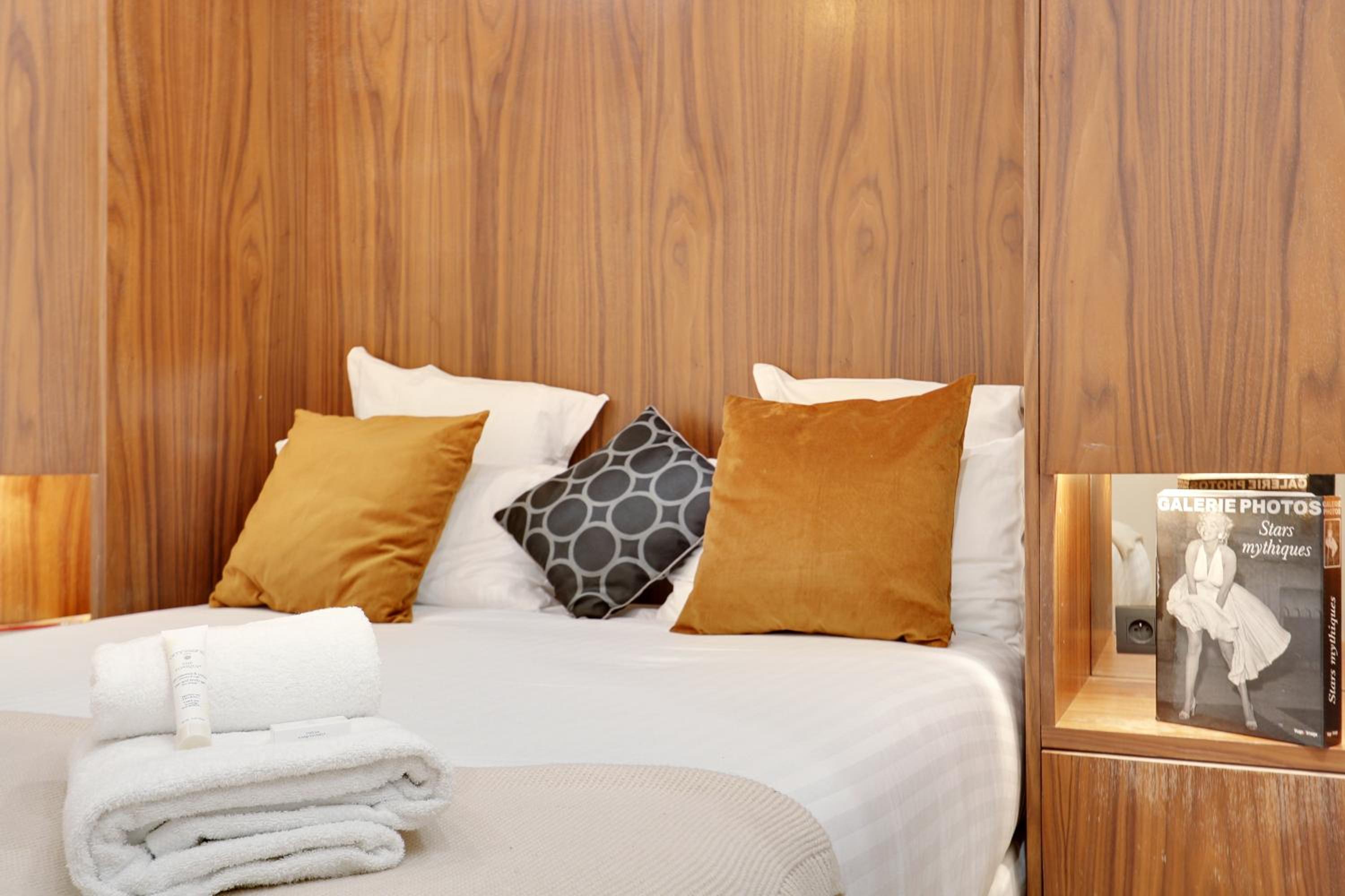 Pick A Flat's Apartments in Montmartre - Rue Pierre Fontaine