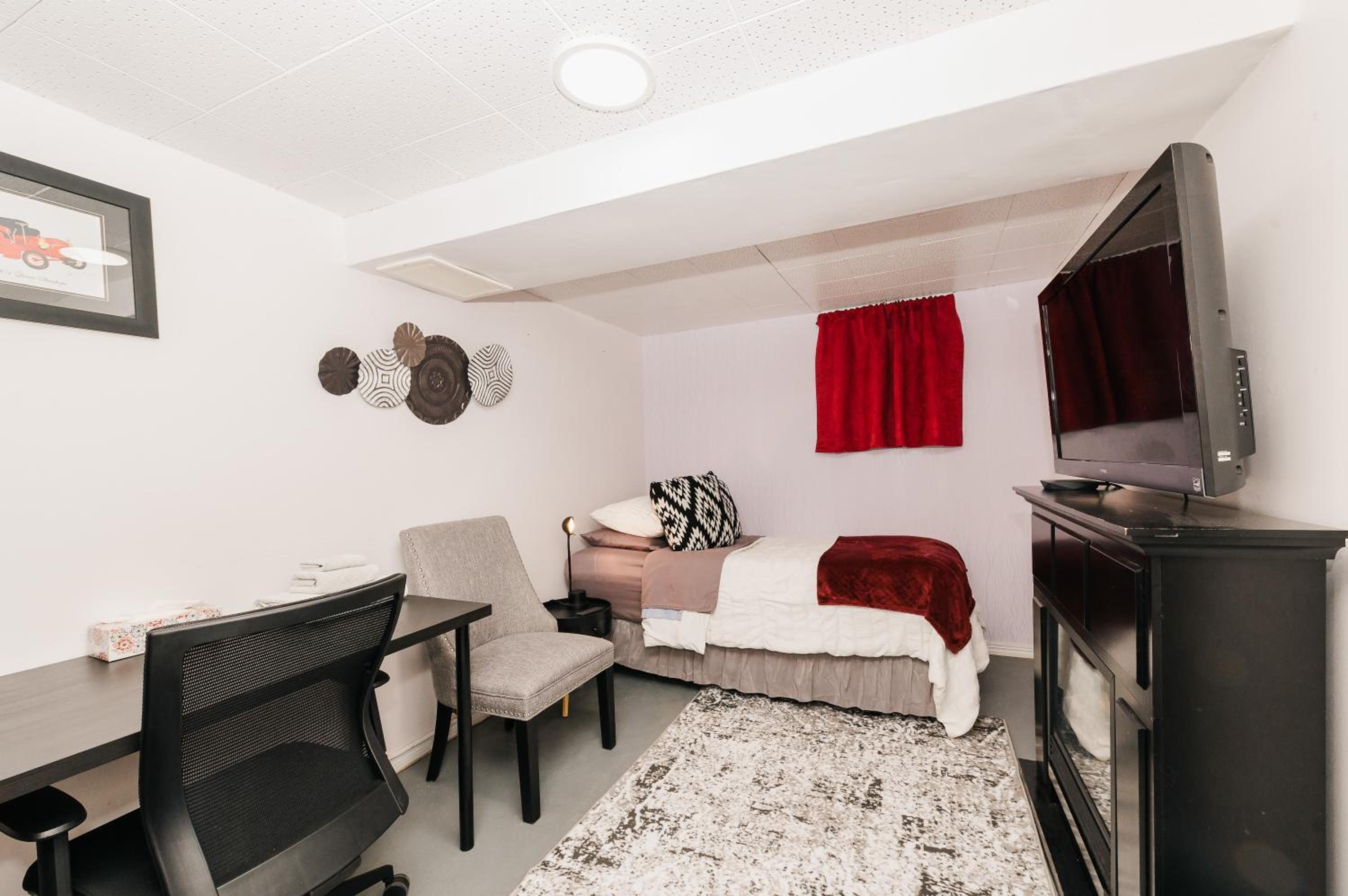 Quaint & Cozy Accommodation