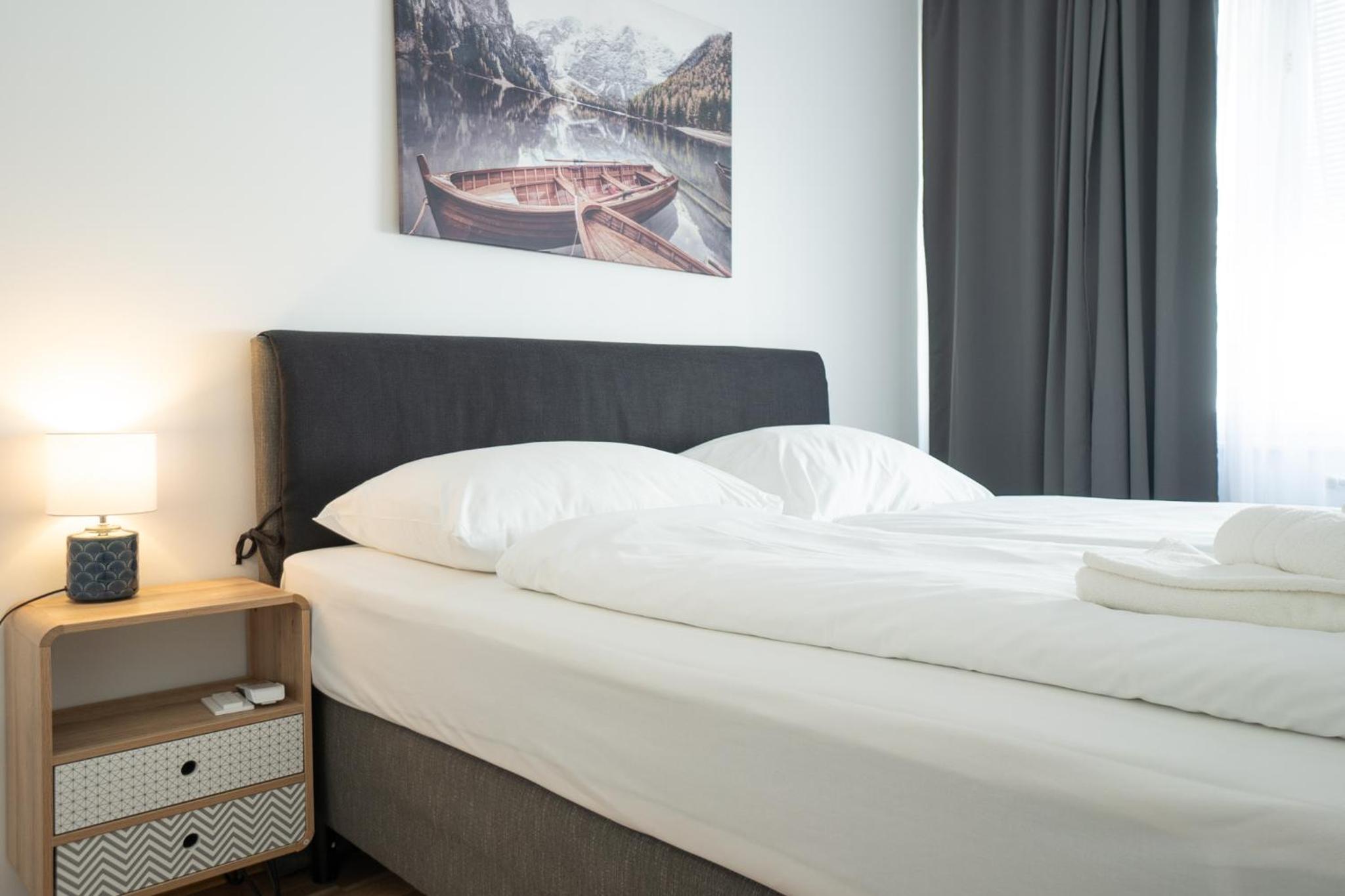 Charming Apartment with Balcony, Close to Stephansdom Cathedral