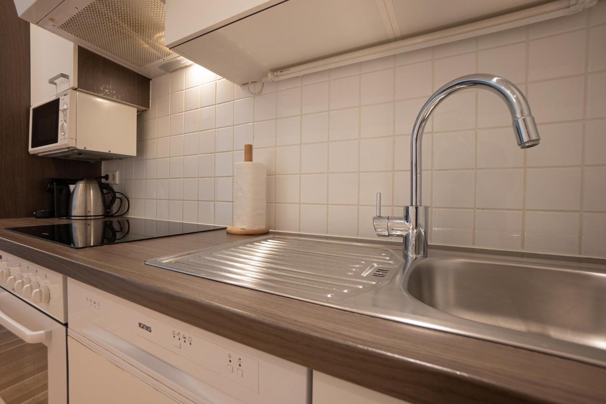Charming Apartment with Balcony, Close to Stephansdom Cathedral