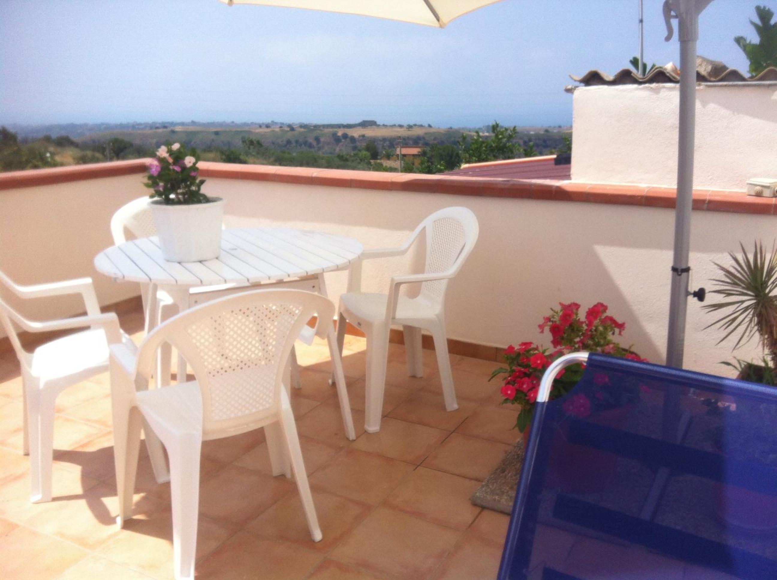 Pezzino Green Home view 3