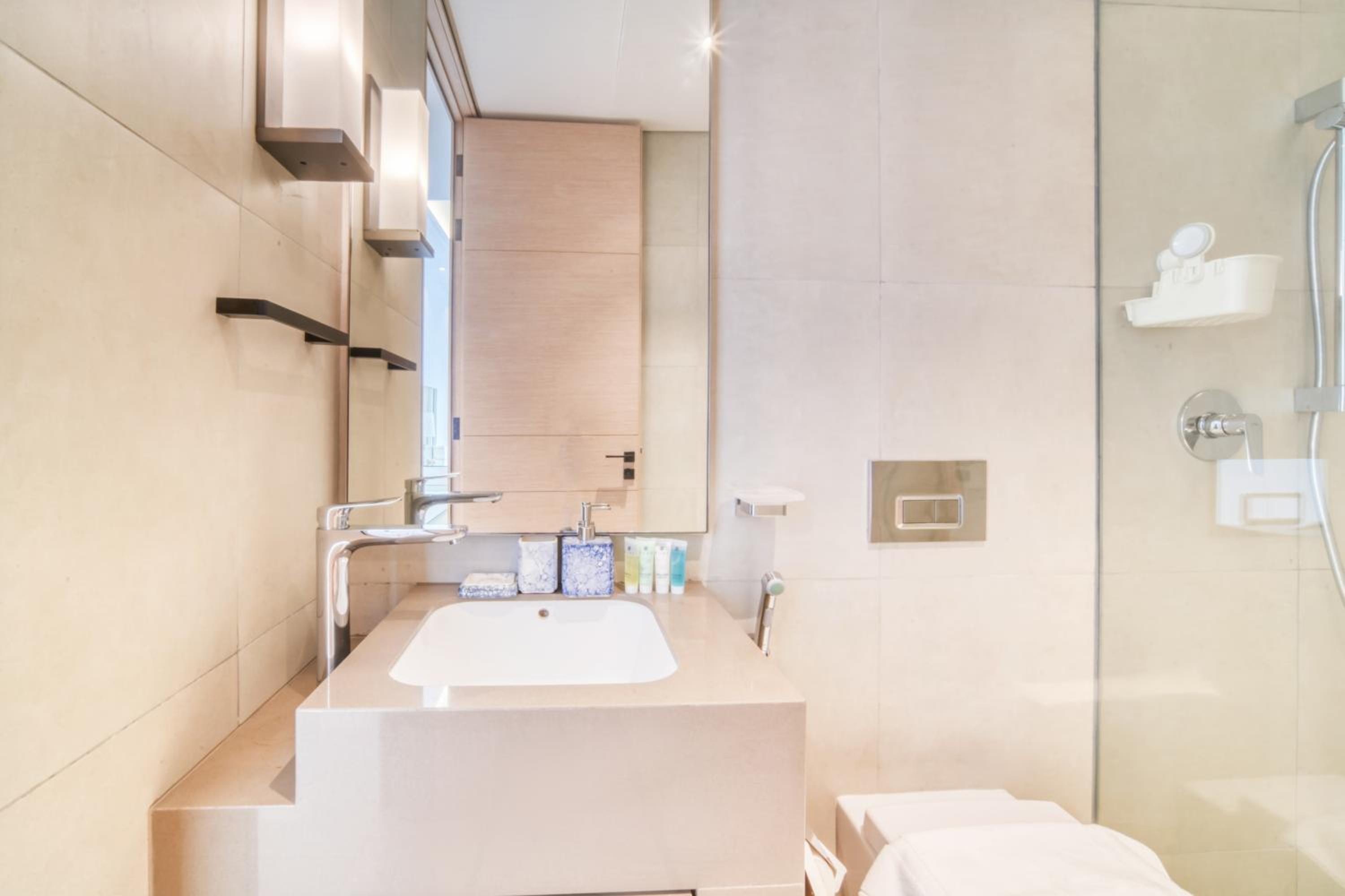 Address JBR Sea View, Jumeirah Beach Residence, Dubai Marina - Mint Stay