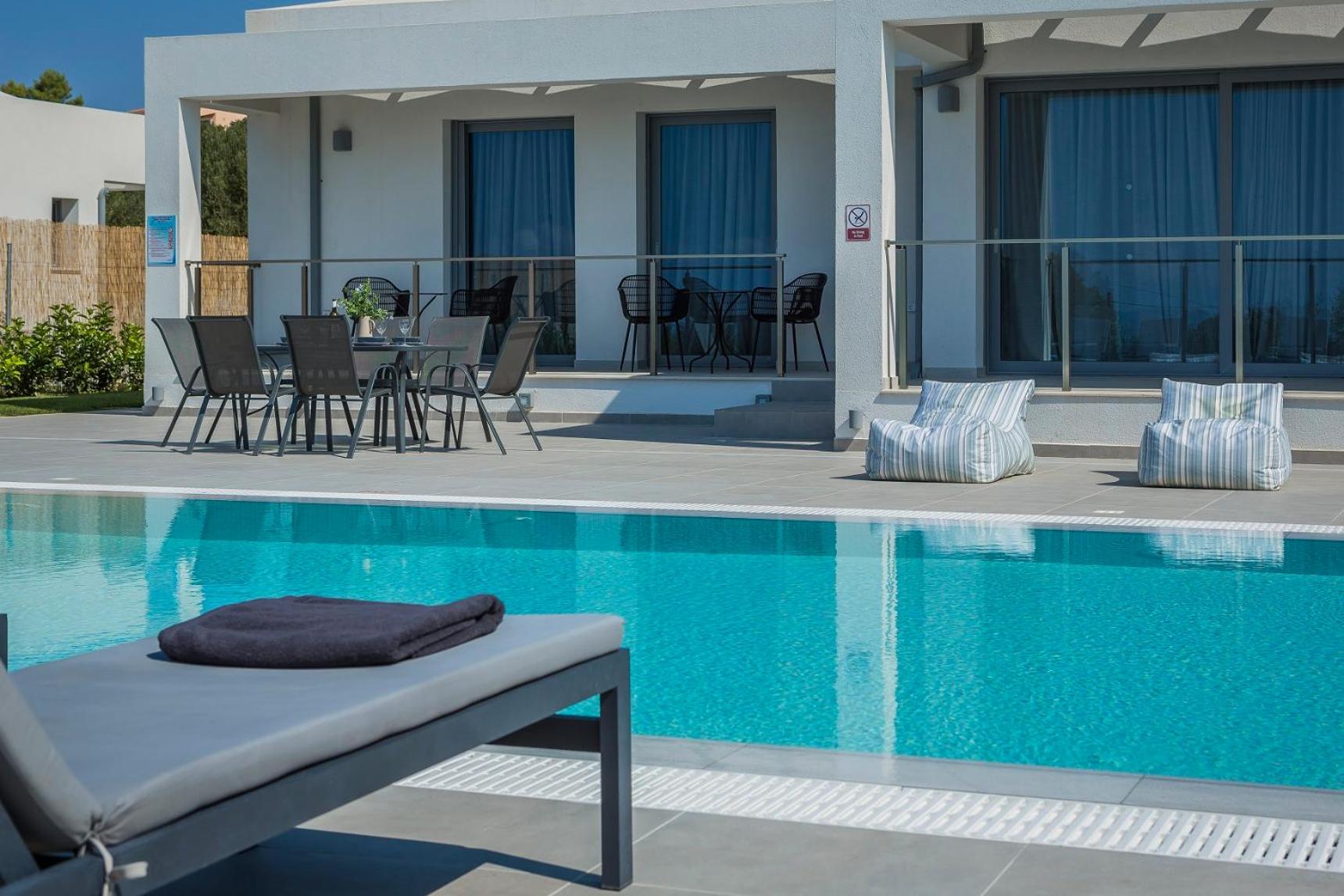 Romeo & Juliet Villas view 5