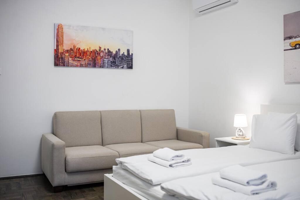 Venus Apartments - Astoria Residence I