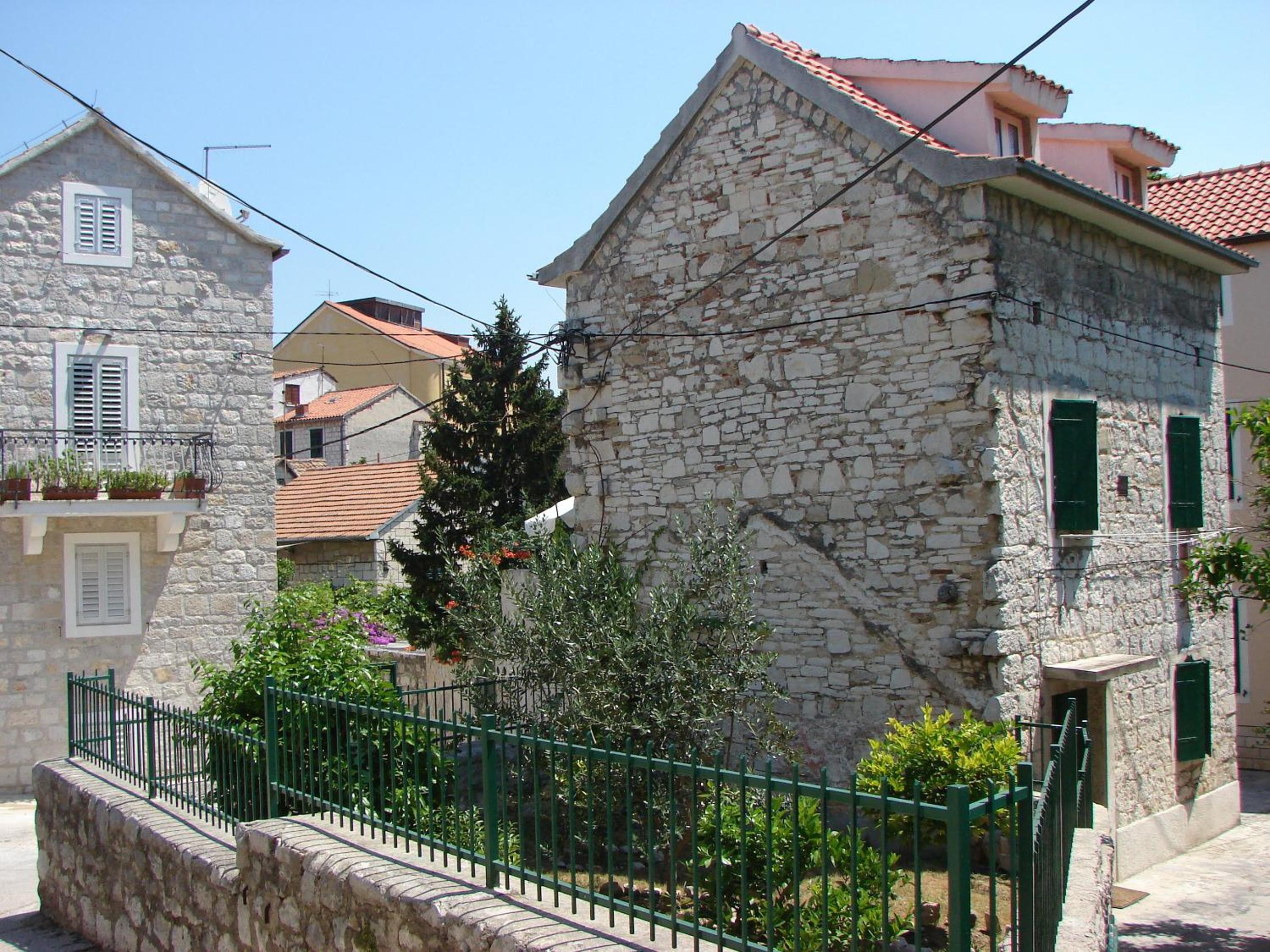 Photo 48