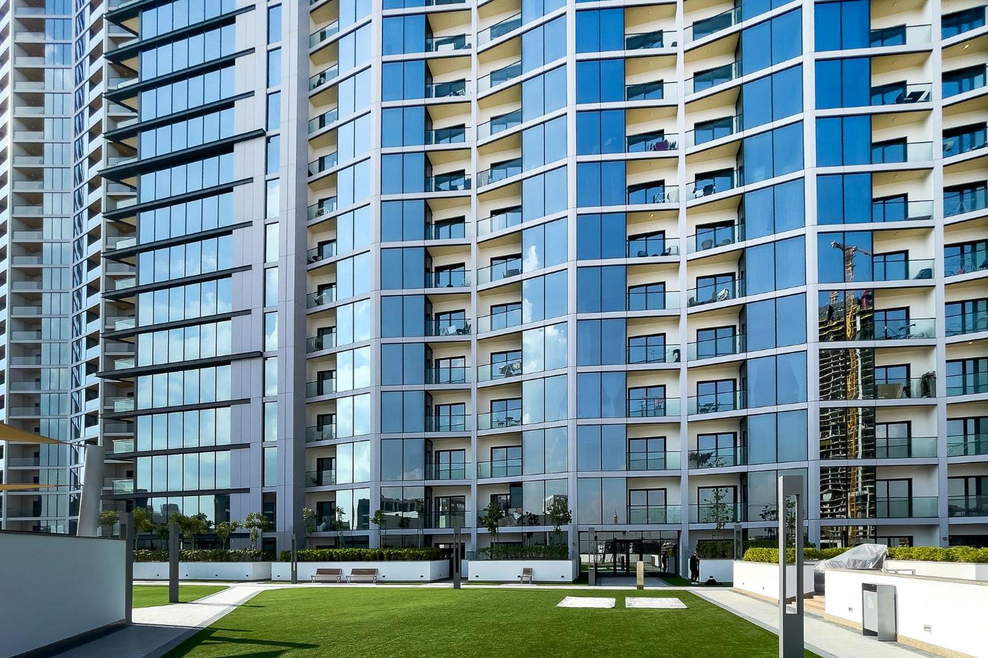 Modern 1bdr at Sobha Waves