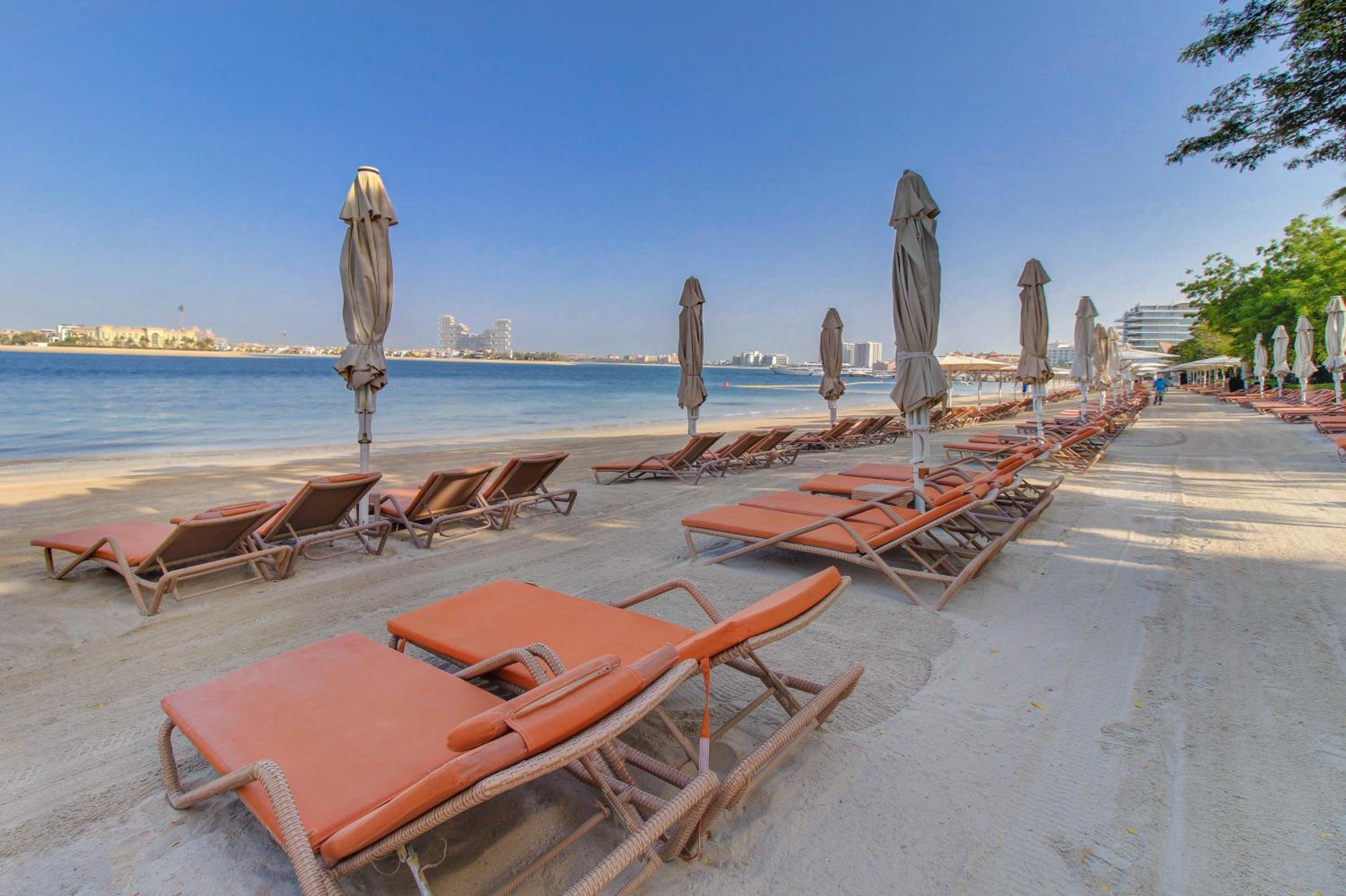 Luxe Getaways Royal Amwaj Palm Jumeirah Resort Apartment Holiday Home