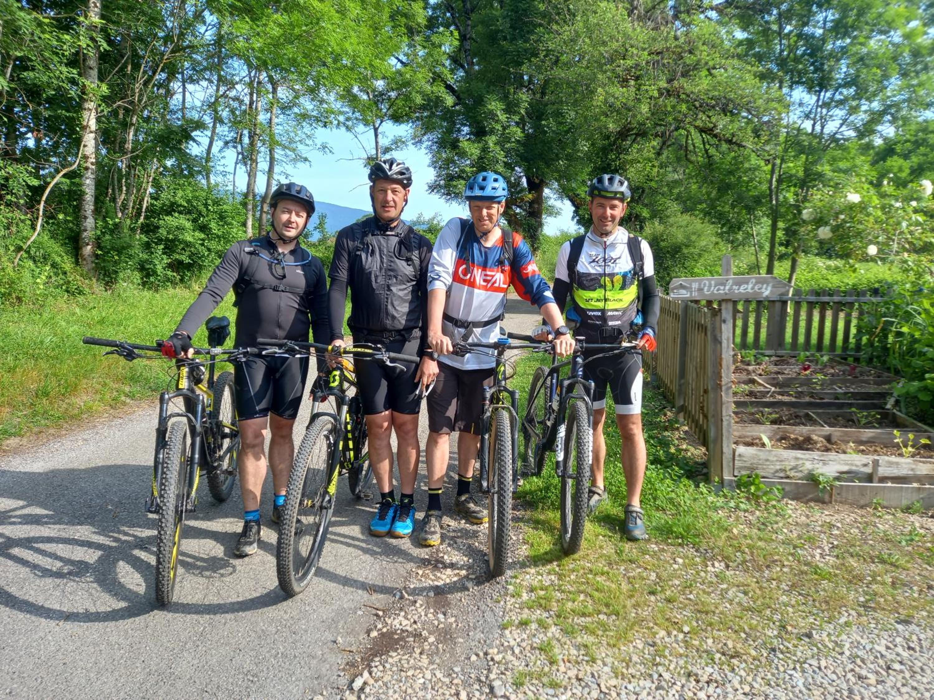 VALRELEY, chambres et table d'hôtes eco-friendly avec bain nordique au sud du massif du Jura