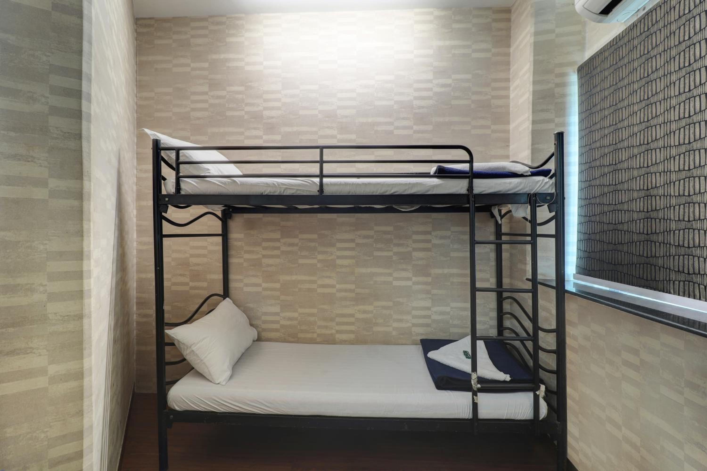 Hotel Shabana - Colaba Causeway
