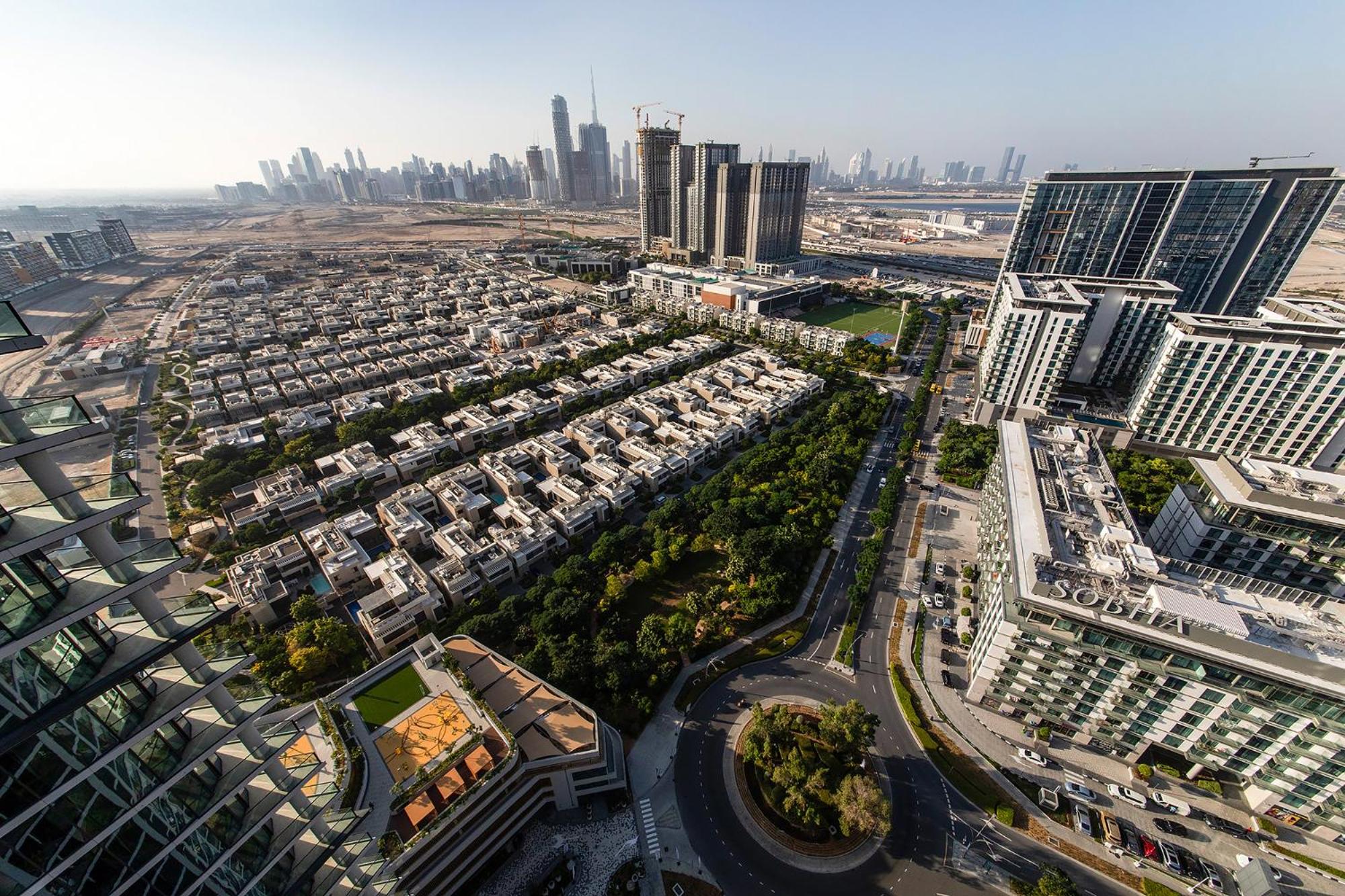 Sobha Waves 1BR with panoramic views of the city