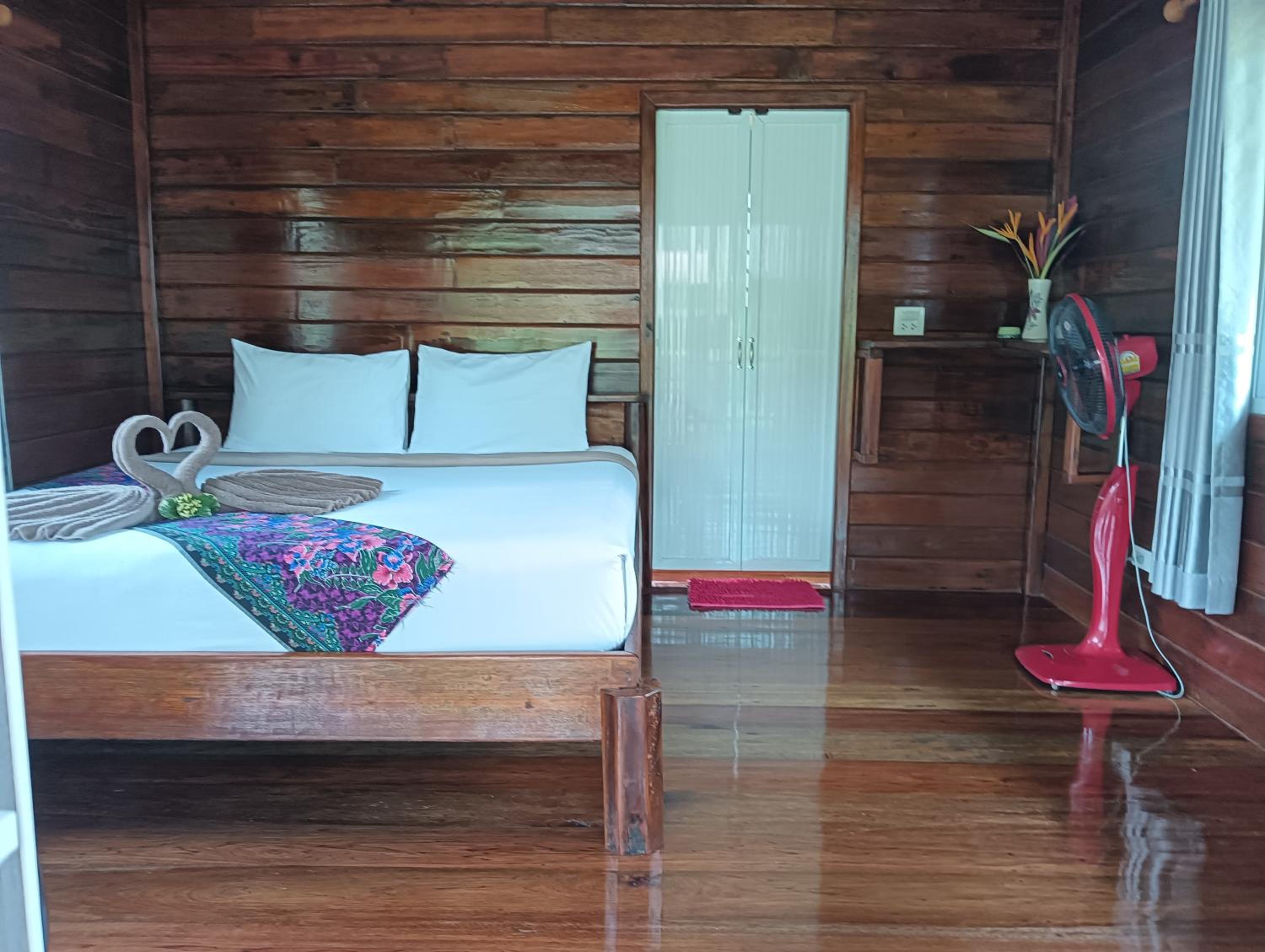 Kohjum Freedom Resort