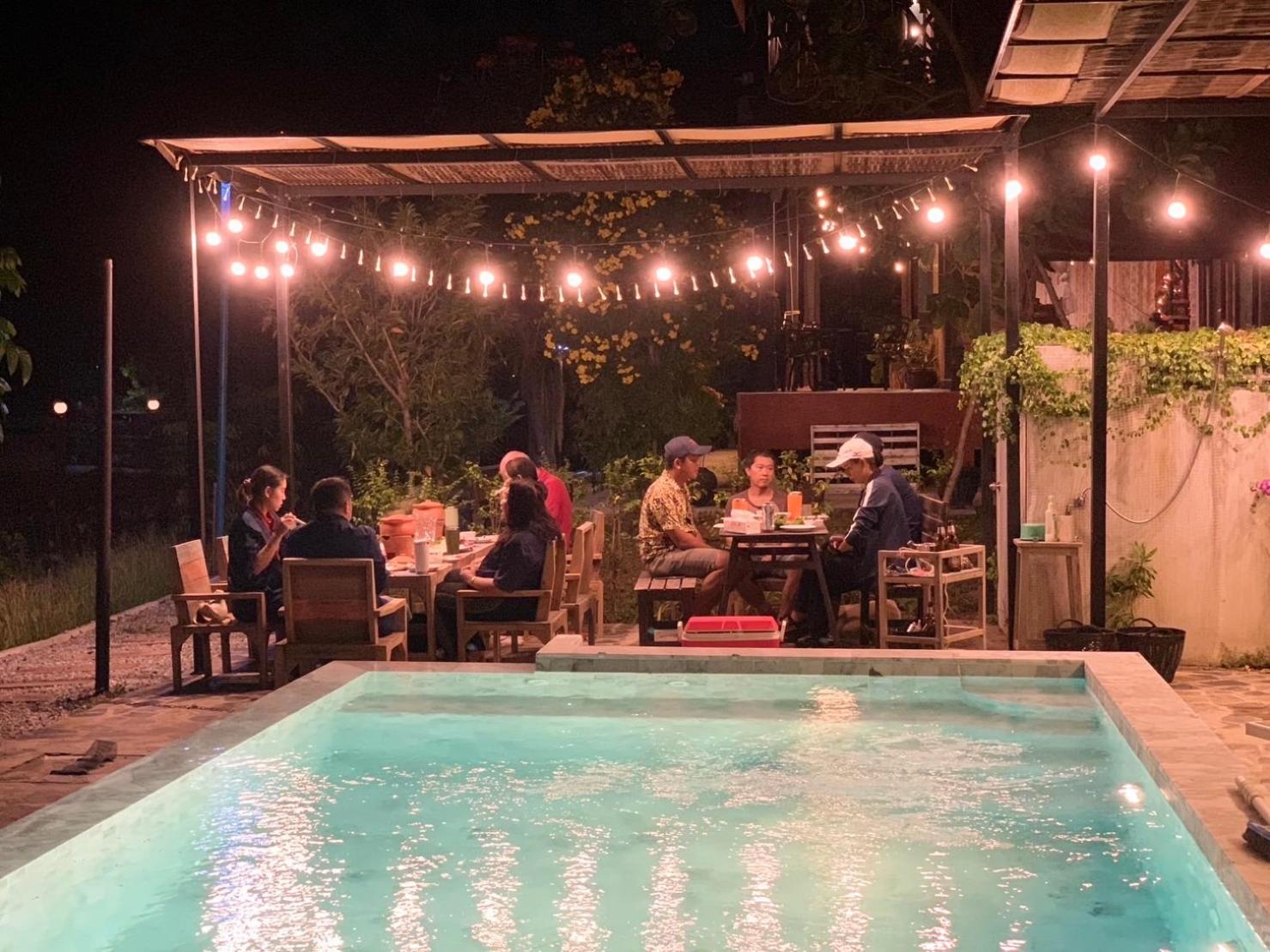 Rang Robin Farmstay for 4 with pool